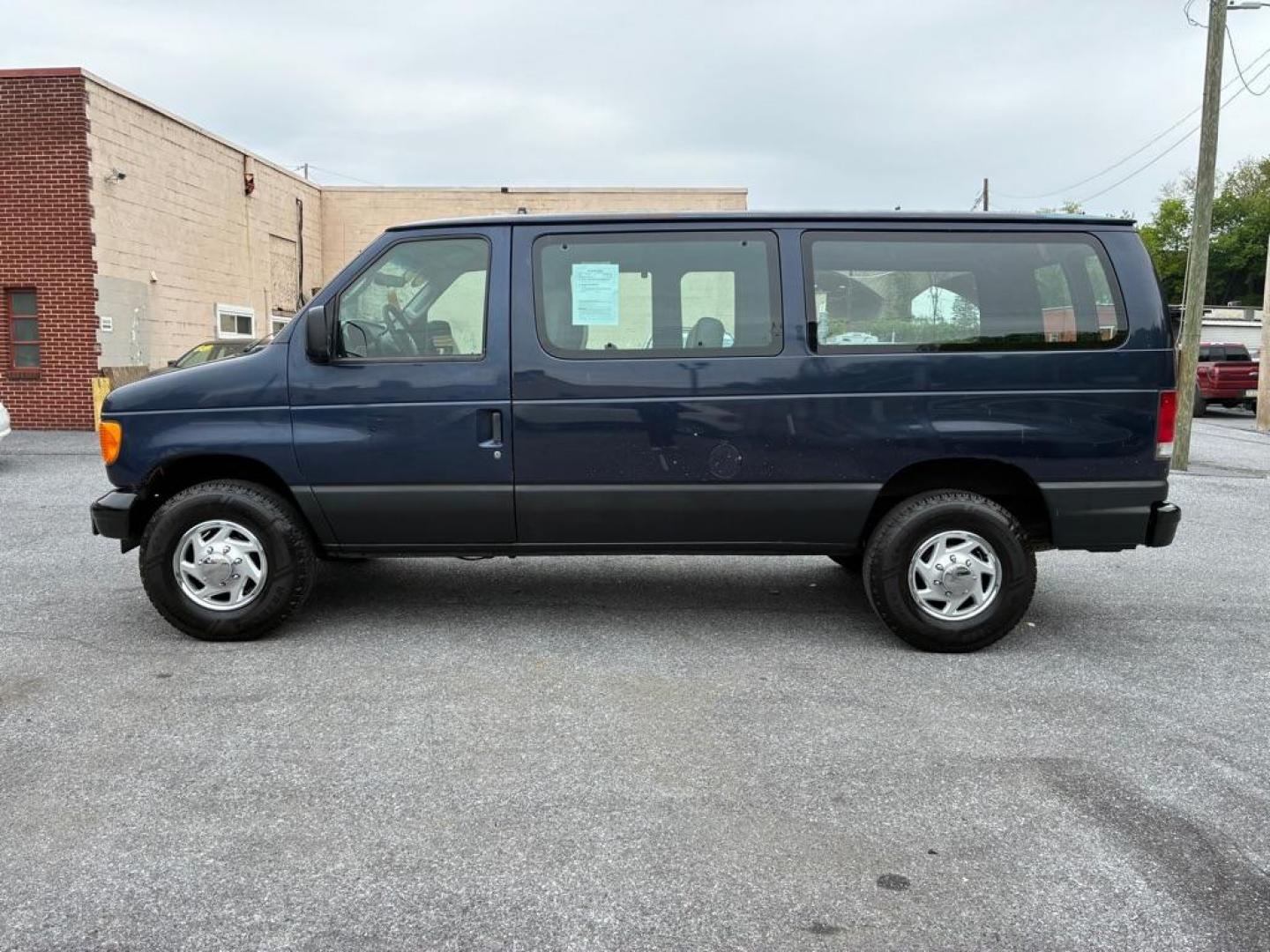 2005 BLUE FORD ECONOLINE E350 SUPER DUTY VAN (1FTSE34P85H) with an 6.0L engine, Automatic transmission, located at 117 North Cameron Street, Harrisburg, PA, 17101, (717) 963-8962, 40.267021, -76.875351 - WE FINANCE!!! MOST vehicles are available for financing. Good Credit/ Challenged Credit/ No Credit - ALL Trade-Ins Welcomed!!! APPLY ONLINE or CALL us TODAY Please call us to discuss your cash and/or financing options. Thanks for checking our inventory! We're here to help. - Photo#1