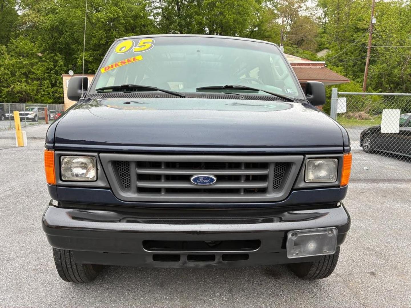 2005 BLUE FORD ECONOLINE E350 SUPER DUTY VAN (1FTSE34P85H) with an 6.0L engine, Automatic transmission, located at 117 North Cameron Street, Harrisburg, PA, 17101, (717) 963-8962, 40.267021, -76.875351 - WE FINANCE!!! MOST vehicles are available for financing. Good Credit/ Challenged Credit/ No Credit - ALL Trade-Ins Welcomed!!! APPLY ONLINE or CALL us TODAY Please call us to discuss your cash and/or financing options. Thanks for checking our inventory! We're here to help. - Photo#6