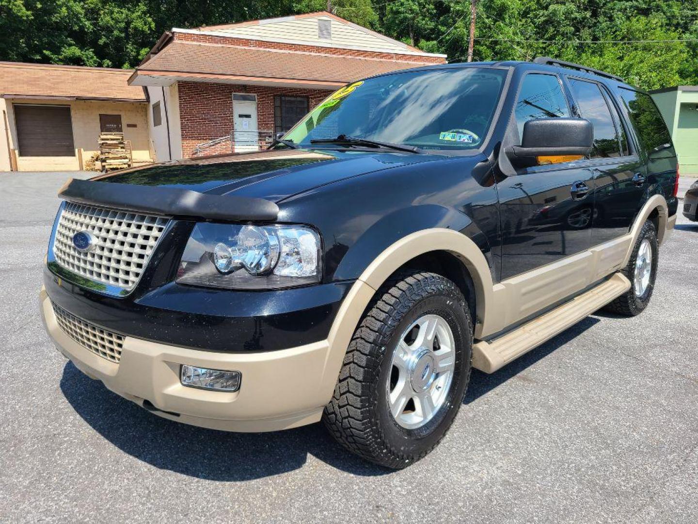 2005 BLACK FORD EXPEDITION EDDIE BAUER (1FMFU18545L) with an 5.4L engine, Automatic transmission, located at 117 North Cameron Street, Harrisburg, PA, 17101, (717) 963-8962, 40.267021, -76.875351 - WE FINANCE!!! Good Credit/ Bad Credit/ No Credit - ALL Trade-Ins Welcomed!!! ***Guaranteed Credit Approval*** APPLY ONLINE or CALL us TODAY ;) Internet Prices and Marketplace Prices are SPECIAL discounted ***CASH DEALS*** Retail Prices are higher. Please call us to discuss your cash and finan - Photo#0