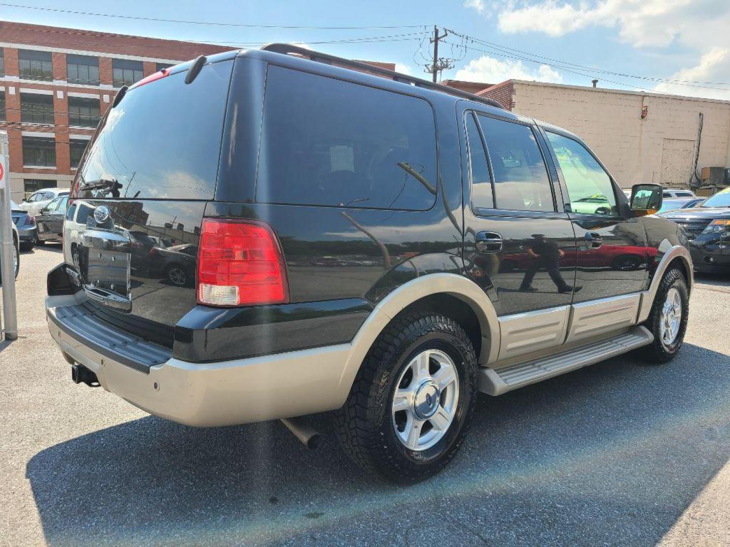 2005 BLACK FORD EXPEDITION EDDIE BAUER (1FMFU18545L) with an 5.4L engine, Automatic transmission, located at 117 North Cameron Street, Harrisburg, PA, 17101, (717) 963-8962, 40.267021, -76.875351 - WE FINANCE!!! Good Credit/ Bad Credit/ No Credit - ALL Trade-Ins Welcomed!!! ***Guaranteed Credit Approval*** APPLY ONLINE or CALL us TODAY ;) Internet Prices and Marketplace Prices are SPECIAL discounted ***CASH DEALS*** Retail Prices are higher. Please call us to discuss your cash and finan - Photo#2