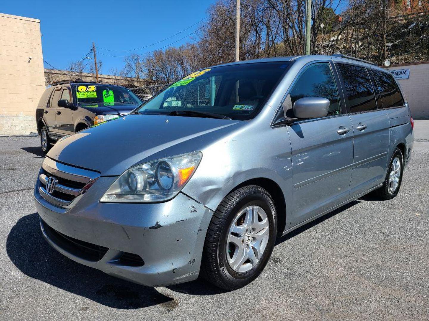 2005 SILVER HONDA ODYSSEY EXL (5FNRL386X5B) with an 3.5L engine, Automatic transmission, located at 117 North Cameron Street, Harrisburg, PA, 17101, (717) 963-8962, 40.267021, -76.875351 - WE FINANCE!!! Good Credit/ Bad Credit/ No Credit - ALL Trade-Ins Welcomed!!! ***Guaranteed Credit Approval*** APPLY ONLINE or CALL us TODAY ;) Internet Prices and Marketplace Prices are SPECIAL discounted ***CASH DEALS*** Retail Prices are higher. Please call us to discuss your cash and finan - Photo#0