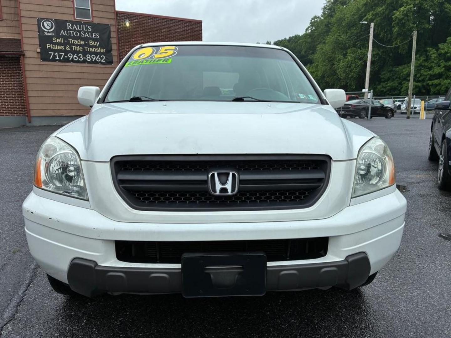 2005 WHITE HONDA PILOT EXL (5FNYF18515B) with an 3.5L engine, Automatic transmission, located at 117 North Cameron Street, Harrisburg, PA, 17101, (717) 963-8962, 40.267021, -76.875351 - WE FINANCE!!! MOST vehicles are available for financing. Good Credit/ Challenged Credit/ No Credit - ALL Trade-Ins Welcomed!!! APPLY ONLINE or CALL us TODAY Please call us to discuss your cash and/or financing options. Thanks for checking our inventory! We're here to help. - Photo#7