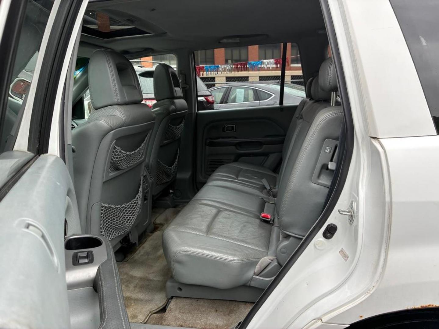 2005 WHITE HONDA PILOT EXL (5FNYF18515B) with an 3.5L engine, Automatic transmission, located at 117 North Cameron Street, Harrisburg, PA, 17101, (717) 963-8962, 40.267021, -76.875351 - WE FINANCE!!! MOST vehicles are available for financing. Good Credit/ Challenged Credit/ No Credit - ALL Trade-Ins Welcomed!!! APPLY ONLINE or CALL us TODAY Please call us to discuss your cash and/or financing options. Thanks for checking our inventory! We're here to help. - Photo#12
