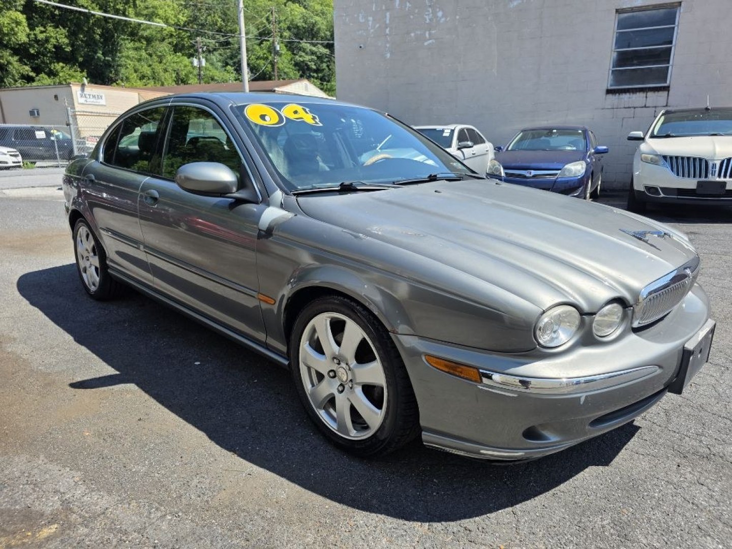 2005 GREY JAGUAR X-TYPE 3.0 (SAJWA51C65W) with an 3.0L engine, Automatic transmission, located at 131 N Cameron st, Harrisburg, PA, 17101, (717) 561-2926, 40.267086, -76.875374 - $1600 CASH DEAL, RUNS AND DRIVES. TRADE IN SPECIAL. INSPECTED TIL 12/26 AS-IS- Photo#6