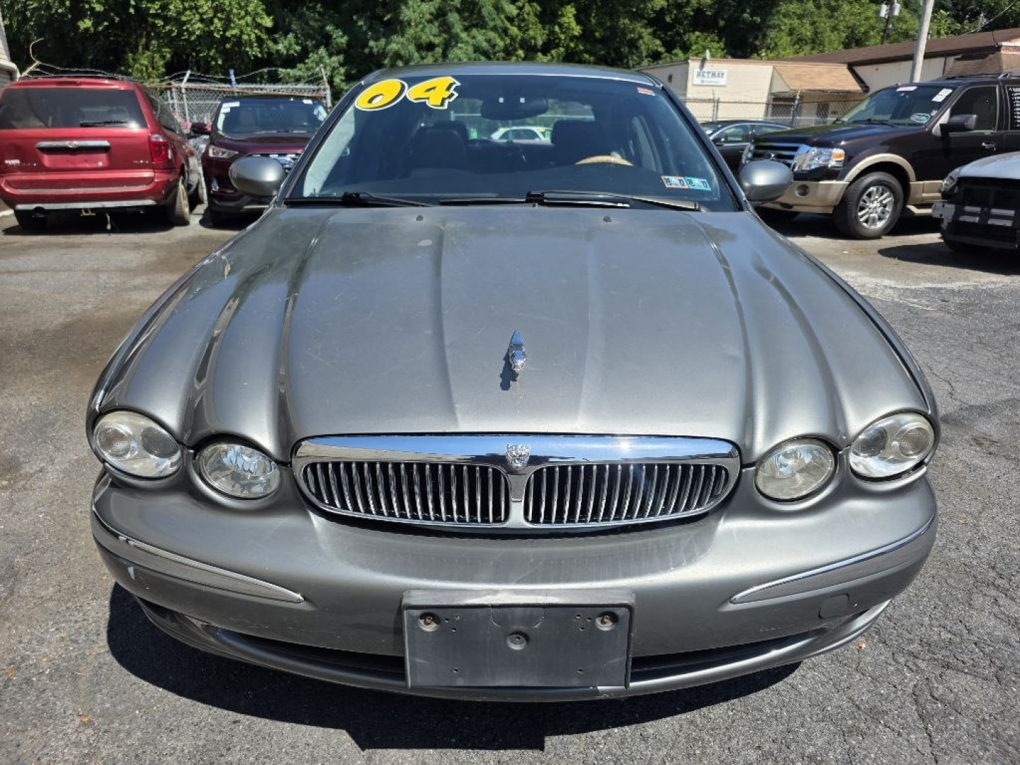 2005 GREY JAGUAR X-TYPE 3.0 (SAJWA51C65W) with an 3.0L engine, Automatic transmission, located at 131 N Cameron st, Harrisburg, PA, 17101, (717) 561-2926, 40.267086, -76.875374 - $1600 CASH DEAL, RUNS AND DRIVES. TRADE IN SPECIAL. INSPECTED TIL 12/26 AS-IS- Photo#7