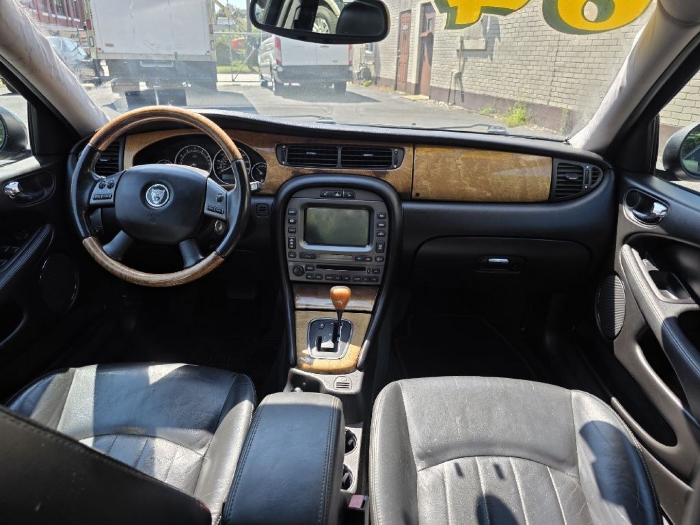 2005 GREY JAGUAR X-TYPE 3.0 (SAJWA51C65W) with an 3.0L engine, Automatic transmission, located at 131 N Cameron st, Harrisburg, PA, 17101, (717) 561-2926, 40.267086, -76.875374 - $1600 CASH DEAL, RUNS AND DRIVES. TRADE IN SPECIAL. INSPECTED TIL 12/26 AS-IS- Photo#9