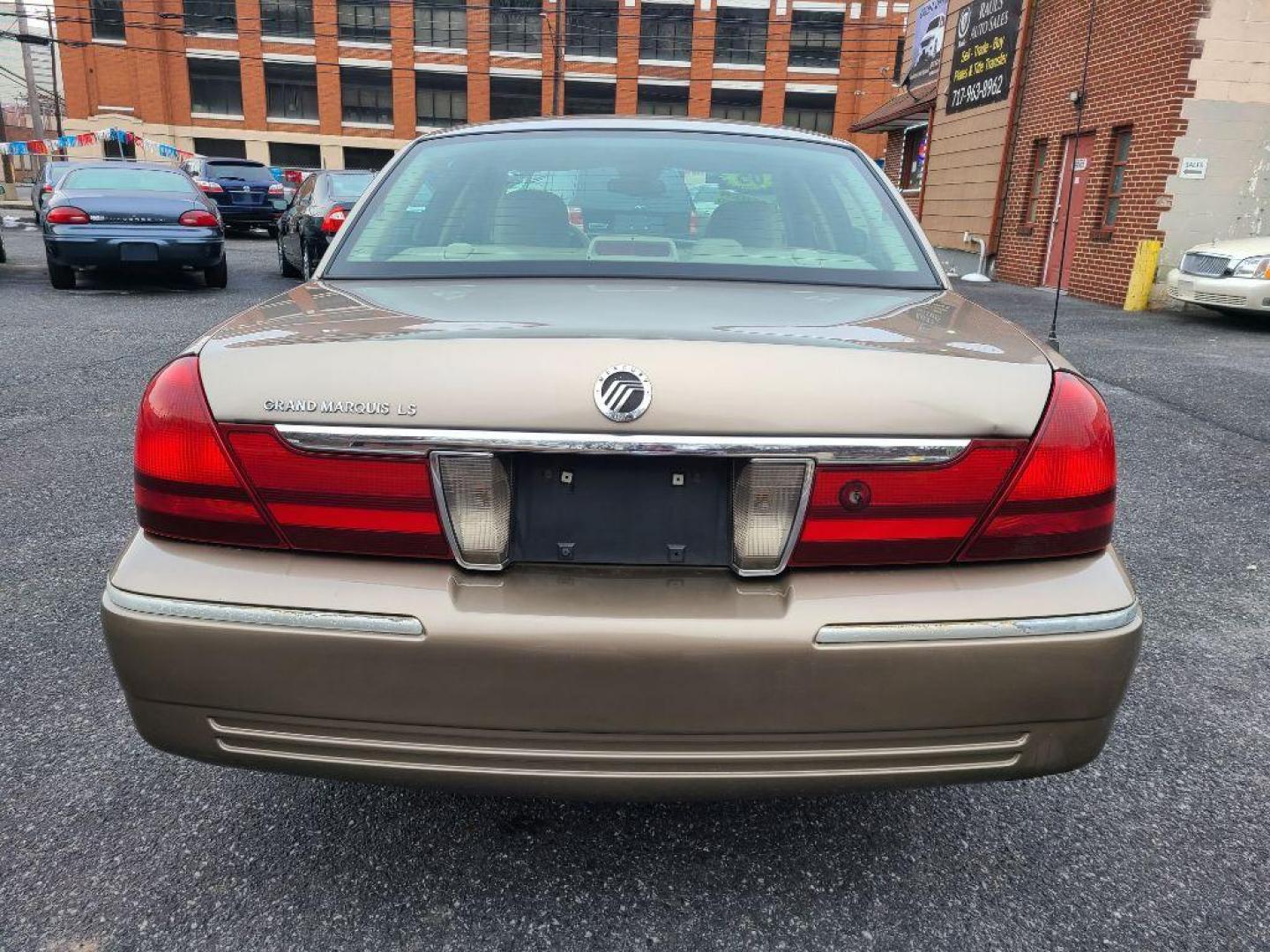 2005 GOLD MERCURY GRAND MARQUIS LS (2MEFM75W85X) with an 4.6L engine, Automatic transmission, located at 117 North Cameron Street, Harrisburg, PA, 17101, (717) 963-8962, 40.267021, -76.875351 - WE FINANCE!!! Good Credit/ Bad Credit/ No Credit - ALL Trade-Ins Welcomed!!! ***Guaranteed Credit Approval*** APPLY ONLINE or CALL us TODAY ;) Internet Prices and Marketplace Prices are SPECIAL discounted ***CASH DEALS*** Retail Prices are higher. Please call us to discuss your cash and finan - Photo#3
