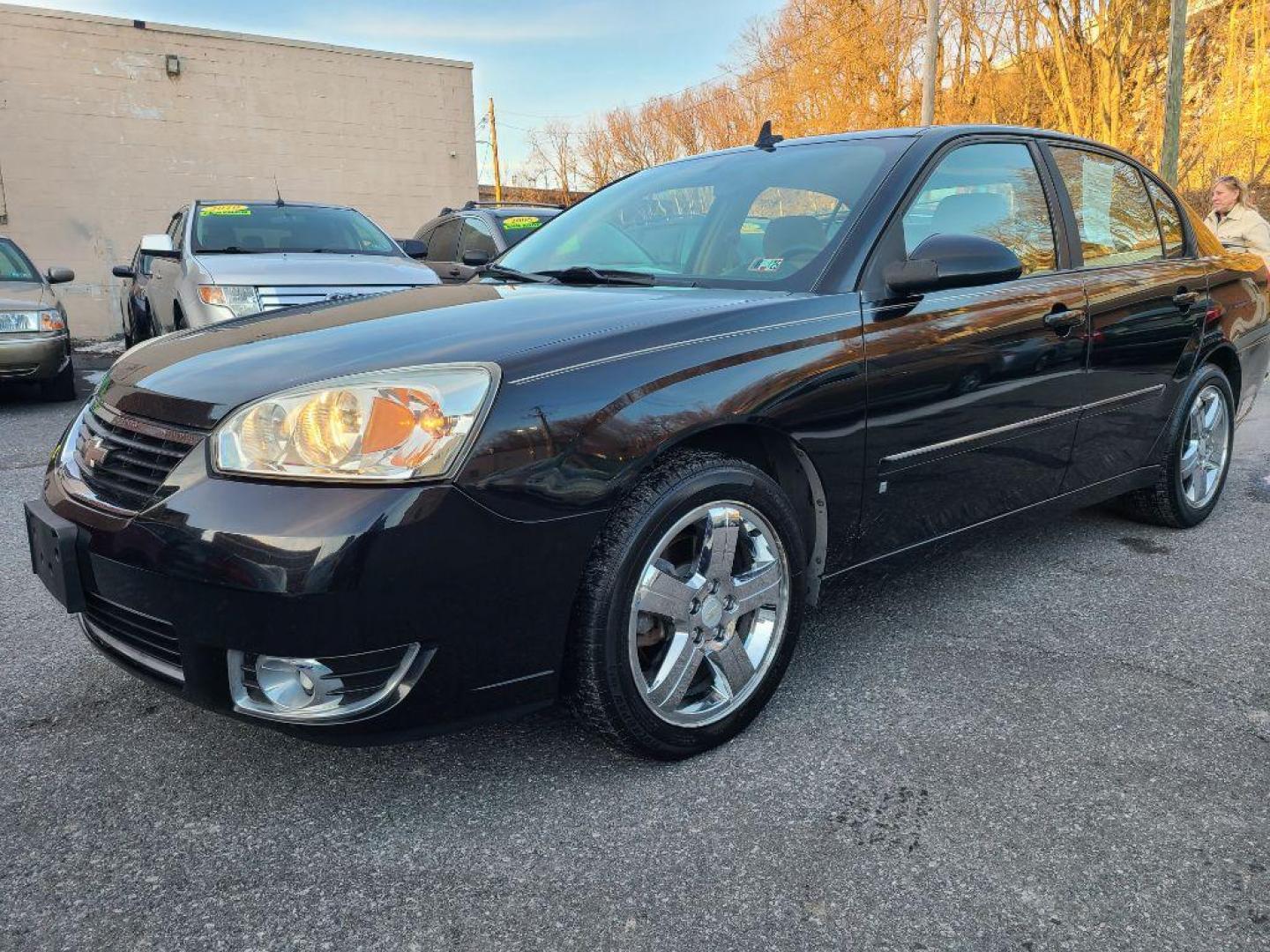 2006 BLACK CHEVROLET MALIBU LTZ (1G1ZU53846F) with an 3.5L engine, Automatic transmission, located at 117 North Cameron Street, Harrisburg, PA, 17101, (717) 963-8962, 40.267021, -76.875351 - WE FINANCE!!! Good Credit/ Bad Credit/ No Credit - ALL Trade-Ins Welcomed!!! ***Guaranteed Credit Approval*** APPLY ONLINE or CALL us TODAY ;) Internet Prices and Marketplace Prices are SPECIAL discounted ***CASH DEALS*** Retail Prices are higher. Please call us to discuss your cash and finan - Photo#0