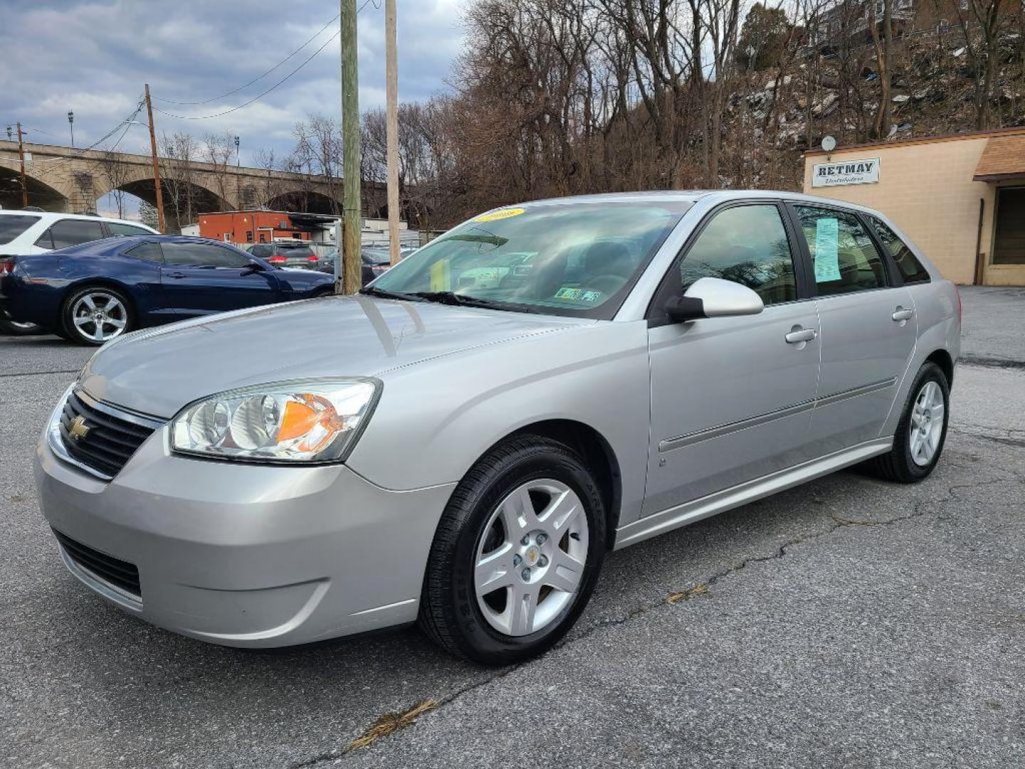 2006 SILVER CHEVROLET MALIBU MAXX LT (1G1ZT61836F) with an 3.5L engine, Automatic transmission, located at 117 North Cameron Street, Harrisburg, PA, 17101, (717) 963-8962, 40.267021, -76.875351 - Photo#0