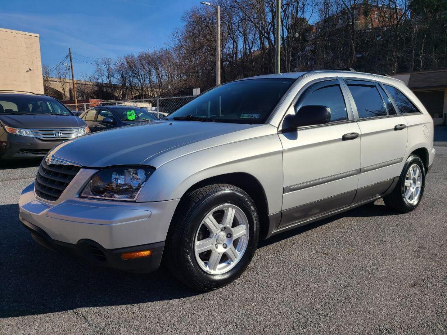 2006 SILVER CHRYSLER PACIFICA WAGON (2A8GF48456R) with an 3.5L engine, Automatic transmission, located at 117 North Cameron Street, Harrisburg, PA, 17101, (717) 963-8962, 40.267021, -76.875351 - WE FINANCE!!! Good Credit/ Bad Credit/ No Credit - ALL Trade-Ins Welcomed!!! ***Guaranteed Credit Approval*** APPLY ONLINE or CALL us TODAY ;) Internet Prices and Marketplace Prices are SPECIAL discounted ***CASH DEALS*** Retail Prices are higher. Please call us to discuss your cash and finan - Photo#0