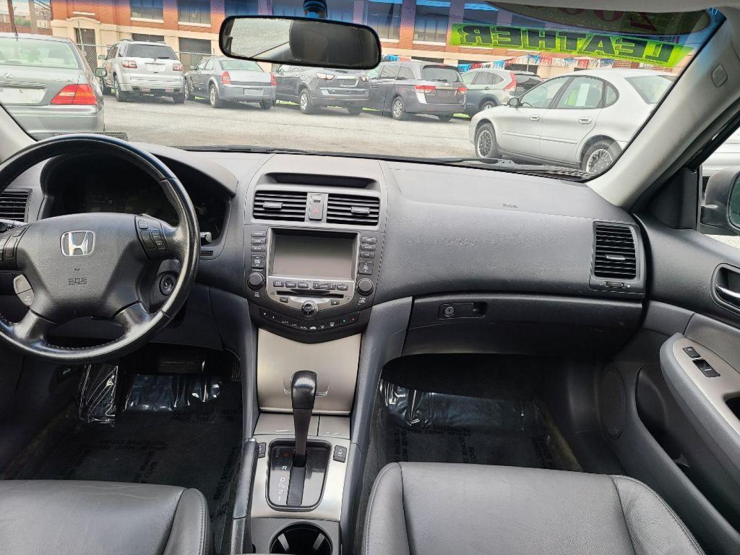2006 GRAY HONDA ACCORD EX (1HGCM56746A) with an 2.4L engine, Automatic transmission, located at 117 North Cameron Street, Harrisburg, PA, 17101, (717) 963-8962, 40.267021, -76.875351 - WE FINANCE!!! Good Credit/ Bad Credit/ No Credit - ALL Trade-Ins Welcomed!!! ***Guaranteed Credit Approval*** APPLY ONLINE or CALL us TODAY ;) Internet Prices and Marketplace Prices are SPECIAL discounted ***CASH DEALS*** Retail Prices are higher. Please call us to discuss your cash and finan - Photo#8