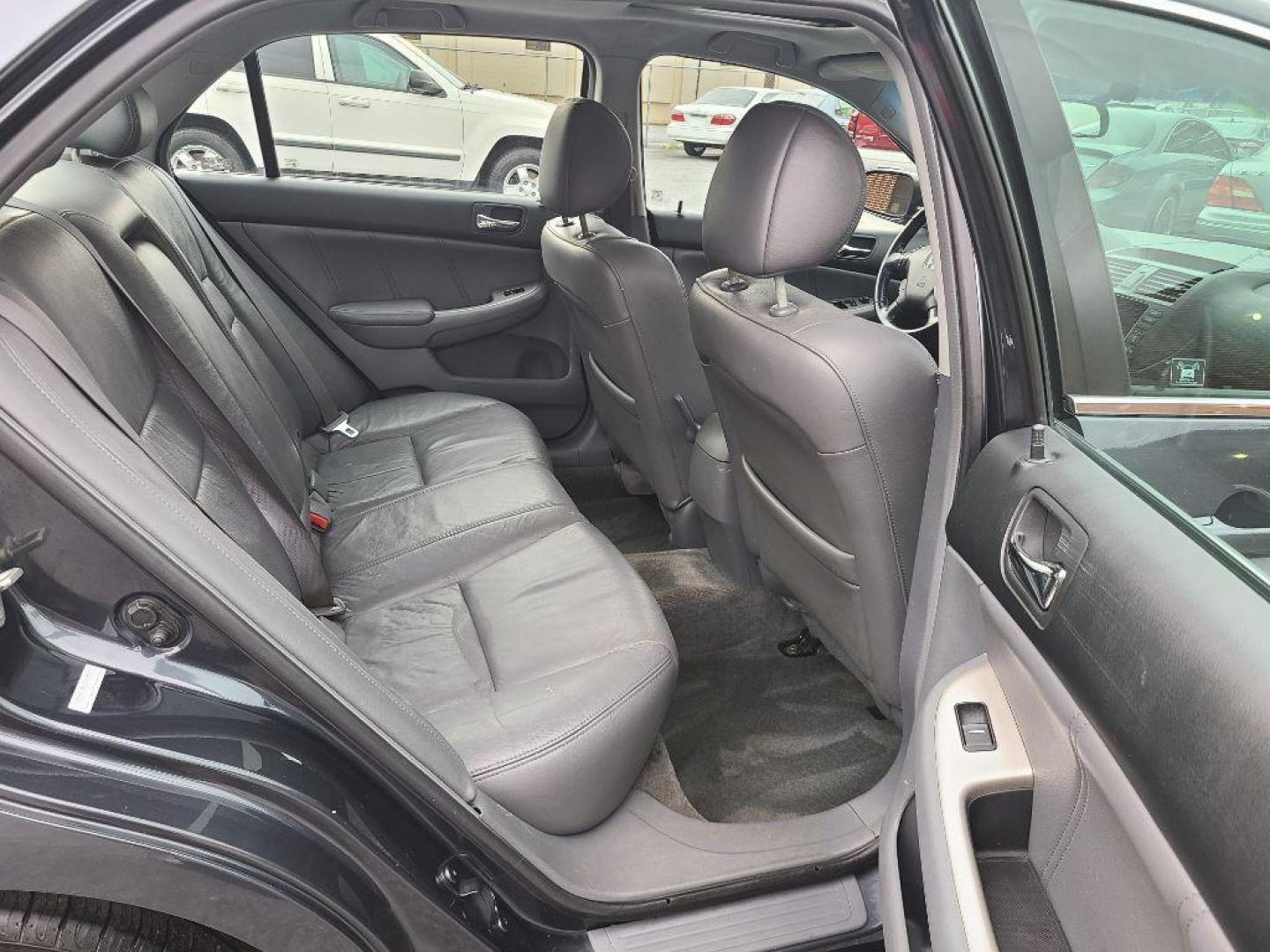 2006 GRAY HONDA ACCORD EX (1HGCM56746A) with an 2.4L engine, Automatic transmission, located at 117 North Cameron Street, Harrisburg, PA, 17101, (717) 963-8962, 40.267021, -76.875351 - WE FINANCE!!! Good Credit/ Bad Credit/ No Credit - ALL Trade-Ins Welcomed!!! ***Guaranteed Credit Approval*** APPLY ONLINE or CALL us TODAY ;) Internet Prices and Marketplace Prices are SPECIAL discounted ***CASH DEALS*** Retail Prices are higher. Please call us to discuss your cash and finan - Photo#10