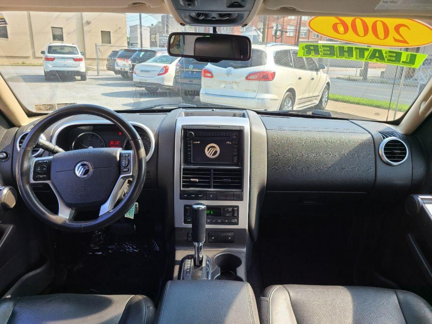 2006 BLACK MERCURY MOUNTAINEER PREMIER (4M2EU48806U) with an 4.6L engine, Automatic transmission, located at 117 North Cameron Street, Harrisburg, PA, 17101, (717) 963-8962, 40.267021, -76.875351 - WE FINANCE!!! Good Credit/ Bad Credit/ No Credit - ALL Trade-Ins Welcomed!!! ***Guaranteed Credit Approval*** APPLY ONLINE or CALL us TODAY ;) Internet Prices and Marketplace Prices are SPECIAL discounted ***CASH DEALS*** Retail Prices are higher. Please call us to discuss your cash and finan - Photo#11