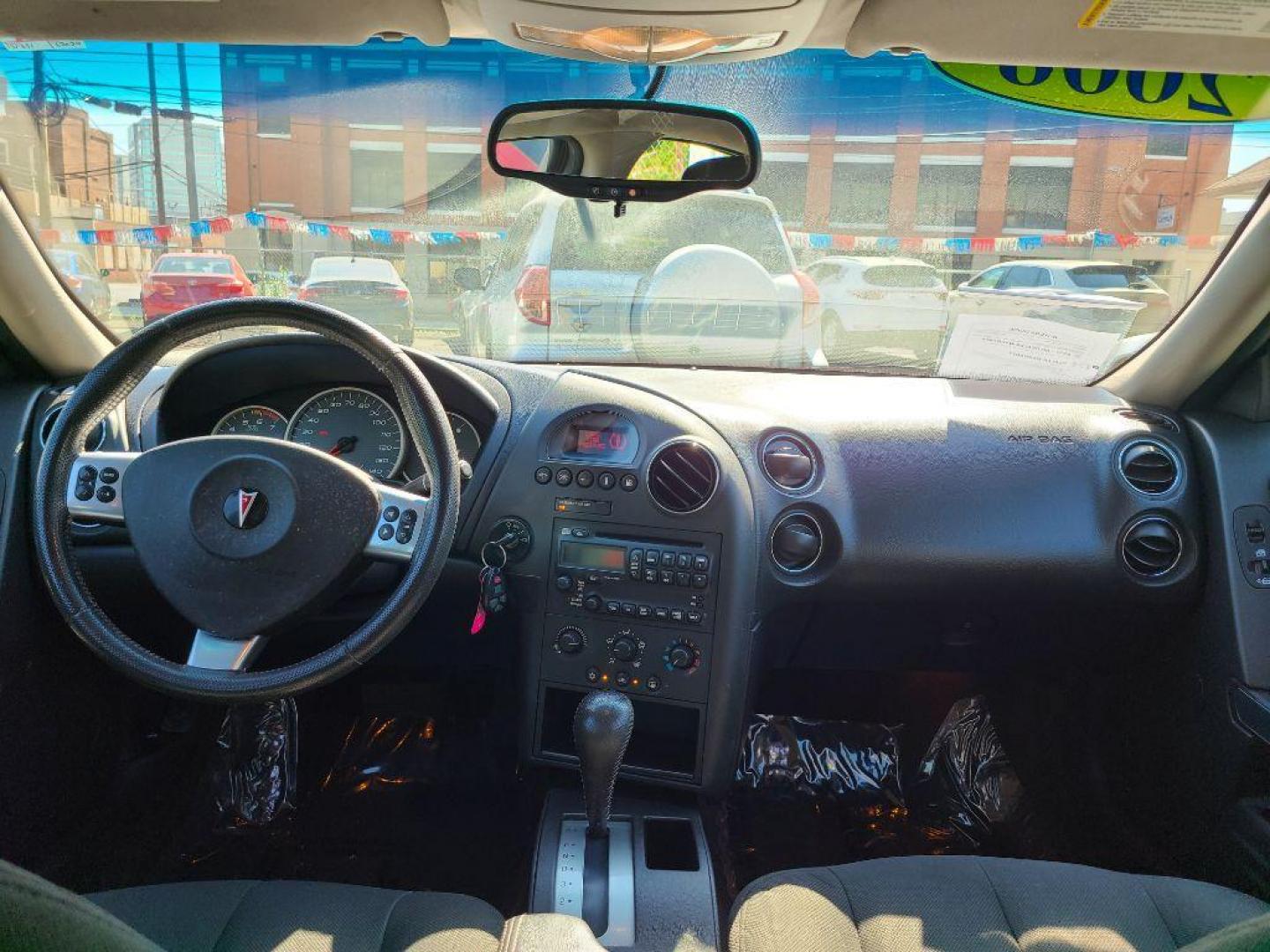 2006 GREEN PONTIAC GRAND PRIX BASE (2G2WP552561) with an 3.8L engine, Automatic transmission, located at 117 North Cameron Street, Harrisburg, PA, 17101, (717) 963-8962, 40.267021, -76.875351 - Photo#9