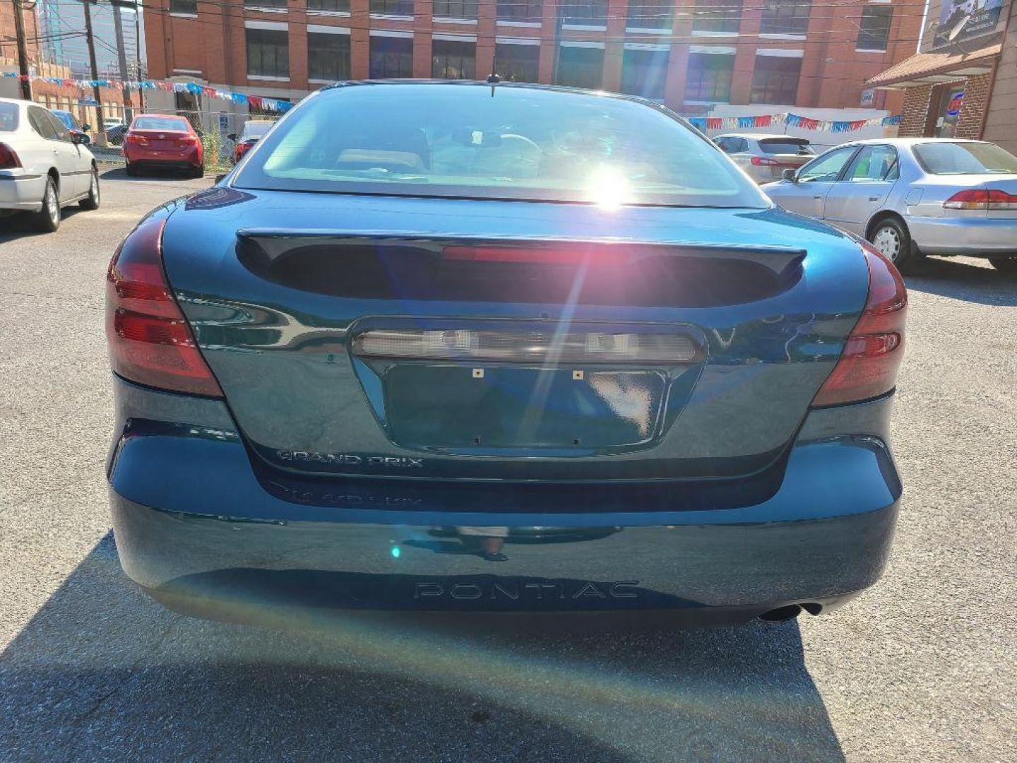 2006 GREEN PONTIAC GRAND PRIX BASE (2G2WP552561) with an 3.8L engine, Automatic transmission, located at 117 North Cameron Street, Harrisburg, PA, 17101, (717) 963-8962, 40.267021, -76.875351 - Photo#3