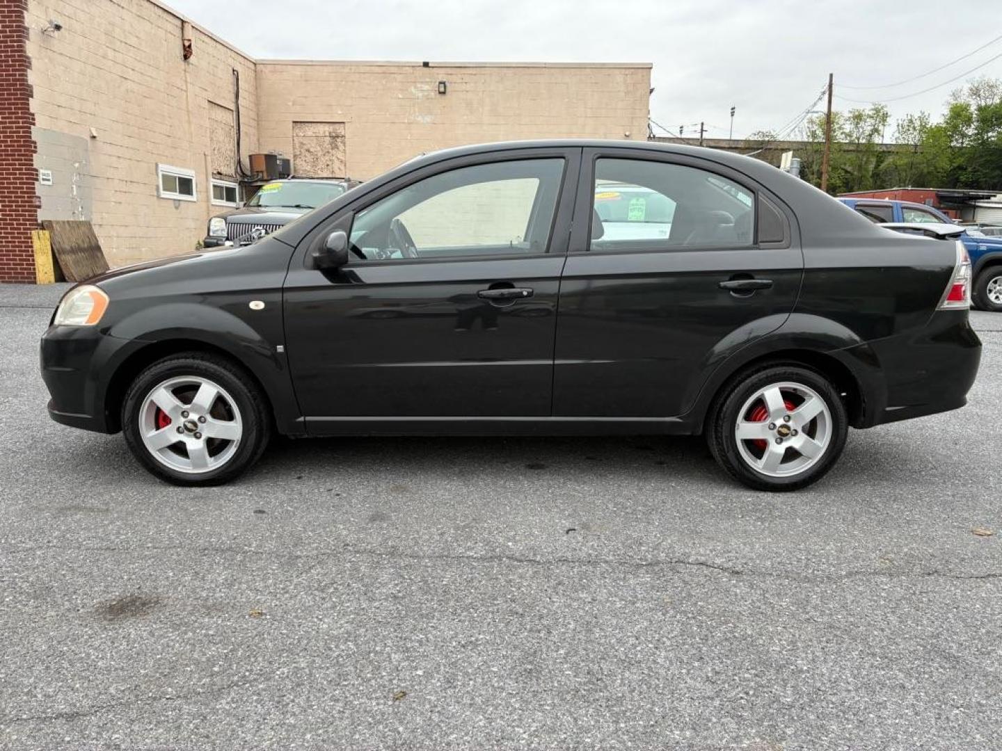 2007 BLACK CHEVROLET AVEO LT (KL1TG56647B) with an 1.6L engine, Automatic transmission, located at 117 North Cameron Street, Harrisburg, PA, 17101, (717) 963-8962, 40.267021, -76.875351 - WE FINANCE!!! Good Credit/ Challenged Credit/ No Credit - ALL Trade-Ins Welcomed!!! APPLY ONLINE or CALL us TODAY ;) Please call us to discuss your cash and/or financing options. - Photo#1