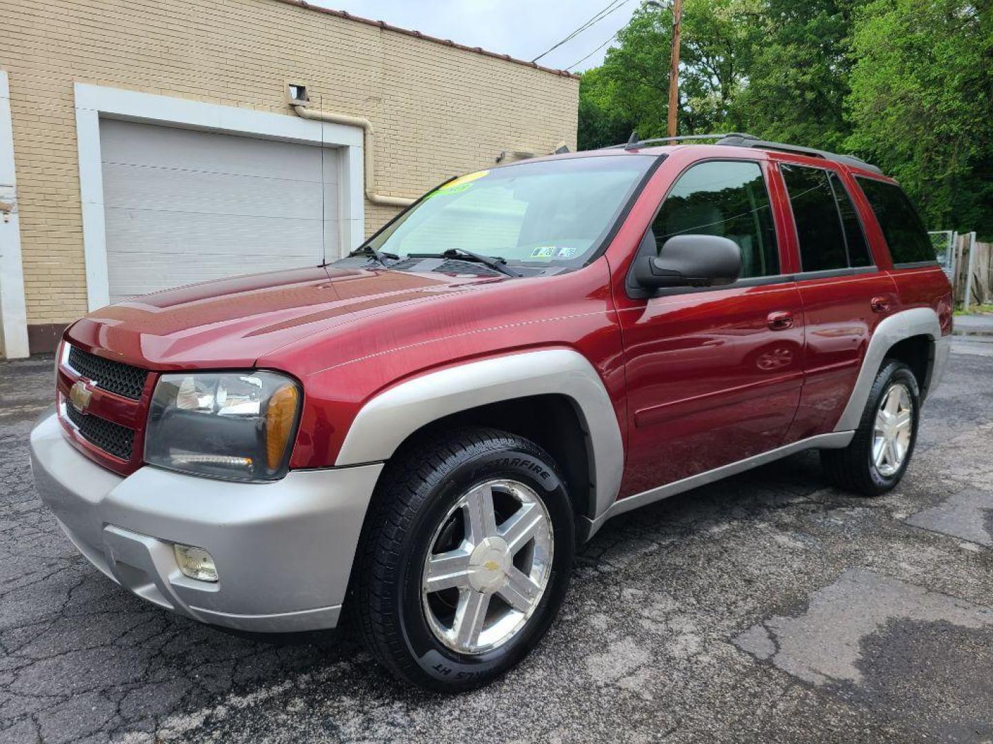 2007 RED CHEVROLET TRAILBLAZER LT (1GNDT13S872) with an 4.2L engine, Automatic transmission, located at 117 North Cameron Street, Harrisburg, PA, 17101, (717) 963-8962, 40.267021, -76.875351 - WE FINANCE!!! Good Credit/ Bad Credit/ No Credit - ALL Trade-Ins Welcomed!!! ***Guaranteed Credit Approval*** APPLY ONLINE or CALL us TODAY ;) Internet Prices and Marketplace Prices are SPECIAL discounted ***CASH DEALS*** Retail Prices are higher. Please call us to discuss your cash and finan - Photo#0