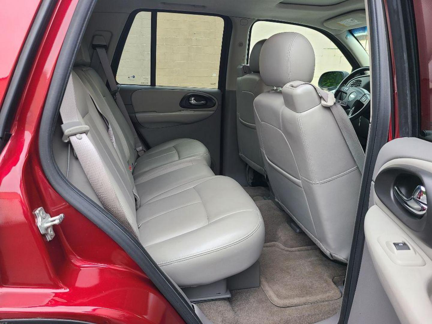 2007 RED CHEVROLET TRAILBLAZER LT (1GNDT13S872) with an 4.2L engine, Automatic transmission, located at 117 North Cameron Street, Harrisburg, PA, 17101, (717) 963-8962, 40.267021, -76.875351 - WE FINANCE!!! Good Credit/ Bad Credit/ No Credit - ALL Trade-Ins Welcomed!!! ***Guaranteed Credit Approval*** APPLY ONLINE or CALL us TODAY ;) Internet Prices and Marketplace Prices are SPECIAL discounted ***CASH DEALS*** Retail Prices are higher. Please call us to discuss your cash and finan - Photo#11