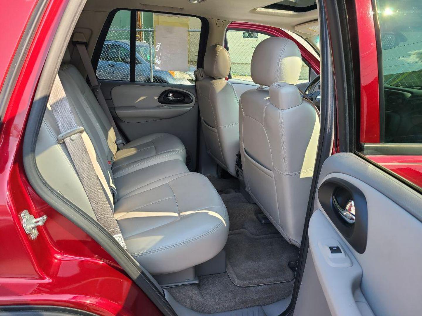 2007 RED CHEVROLET TRAILBLAZER LS (1GNDT13S872) with an 4.2L engine, Automatic transmission, located at 117 North Cameron Street, Harrisburg, PA, 17101, (717) 963-8962, 40.267021, -76.875351 - Photo#11