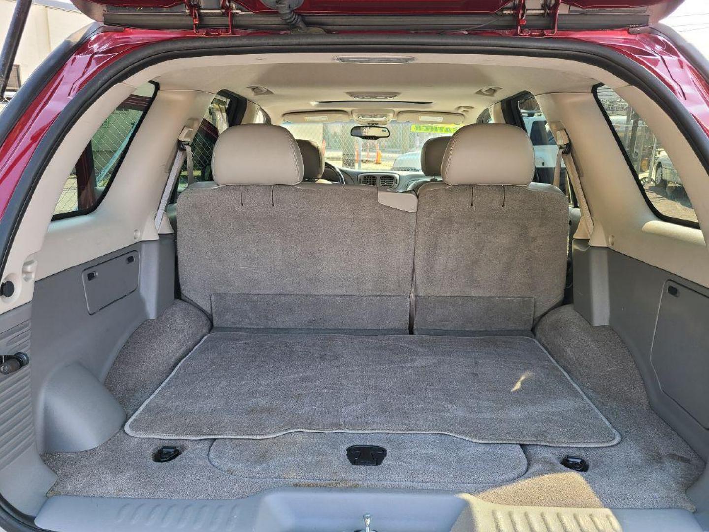 2007 RED CHEVROLET TRAILBLAZER LS (1GNDT13S872) with an 4.2L engine, Automatic transmission, located at 117 North Cameron Street, Harrisburg, PA, 17101, (717) 963-8962, 40.267021, -76.875351 - Photo#12