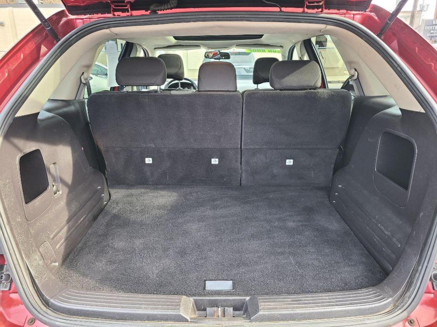 2007 RED FORD EDGE SEL (2FMDK38C77B) with an 3.5L engine, Automatic transmission, located at 117 North Cameron Street, Harrisburg, PA, 17101, (717) 963-8962, 40.267021, -76.875351 - WE FINANCE!!! Good Credit/ Bad Credit/ No Credit - ALL Trade-Ins Welcomed!!! ***Guaranteed Credit Approval*** APPLY ONLINE or CALL us TODAY ;) Internet Prices and Marketplace Prices are SPECIAL discounted ***CASH DEALS*** Retail Prices are higher. Please call us to discuss your cash and finan - Photo#12