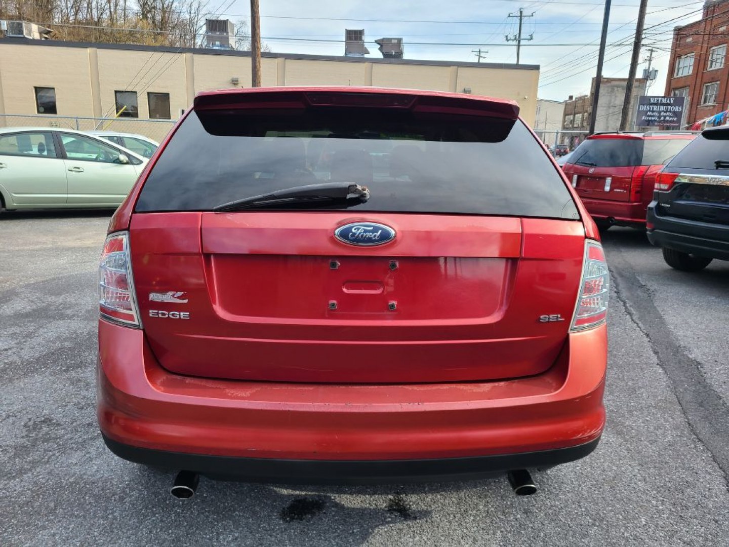 2007 RED FORD EDGE SEL (2FMDK38C77B) with an 3.5L engine, Automatic transmission, located at 117 North Cameron Street, Harrisburg, PA, 17101, (717) 963-8962, 40.267021, -76.875351 - WE FINANCE!!! Good Credit/ Challenged Credit/ No Credit - ALL Trade-Ins Welcomed!!! APPLY ONLINE or CALL us TODAY ;) Please call us to discuss your cash and/or financing options.- Photo#3