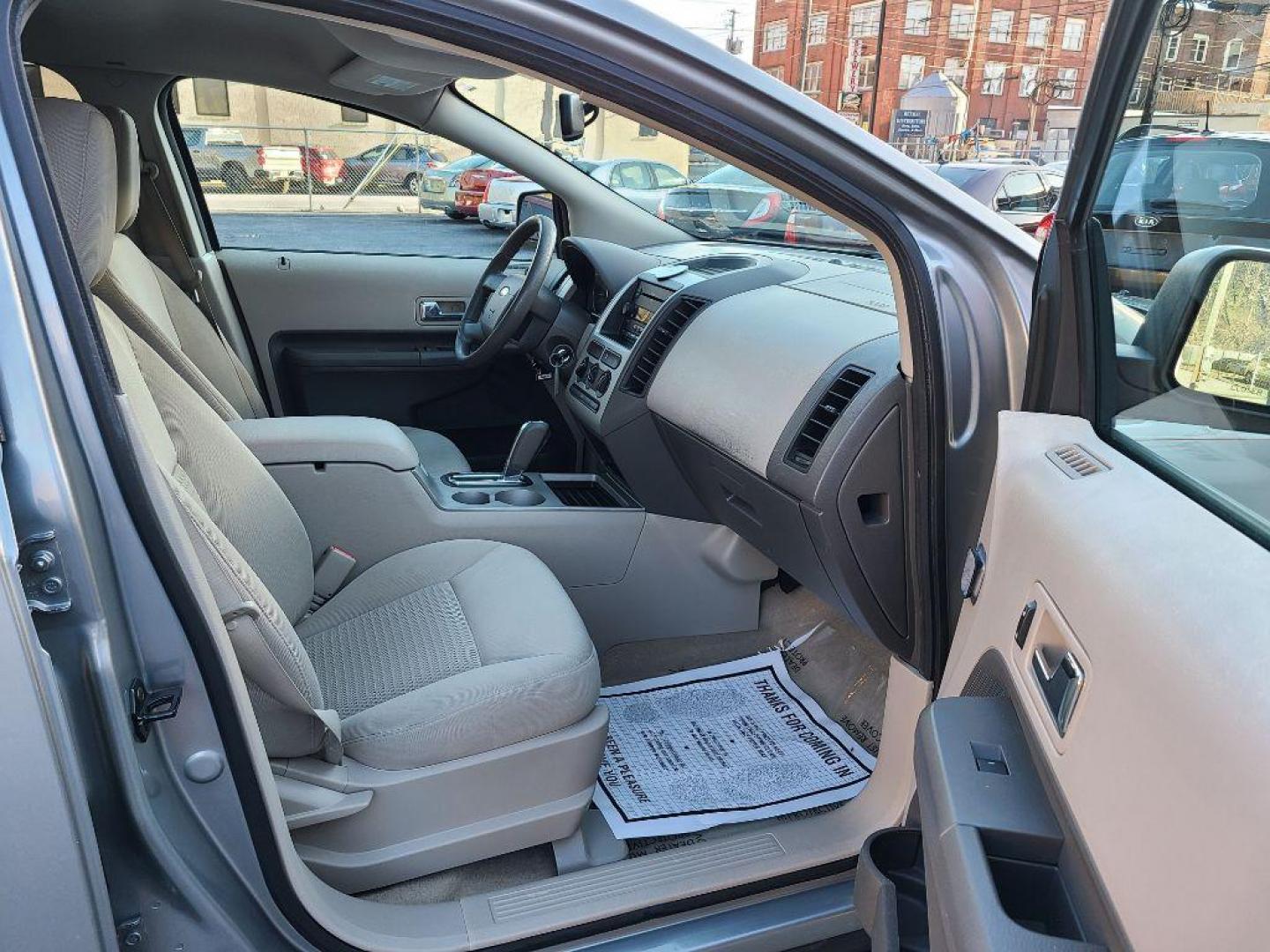 2007 GRAY FORD EDGE SE (2FMDK46C67B) with an 3.5L engine, Automatic transmission, located at 117 North Cameron Street, Harrisburg, PA, 17101, (717) 963-8962, 40.267021, -76.875351 - WE FINANCE!!! Good Credit/ Bad Credit/ No Credit - ALL Trade-Ins Welcomed!!! ***Guaranteed Credit Approval*** APPLY ONLINE or CALL us TODAY ;) Internet Prices and Marketplace Prices are SPECIAL discounted ***CASH DEALS*** Retail Prices are higher. Please call us to discuss your cash and finan - Photo#12