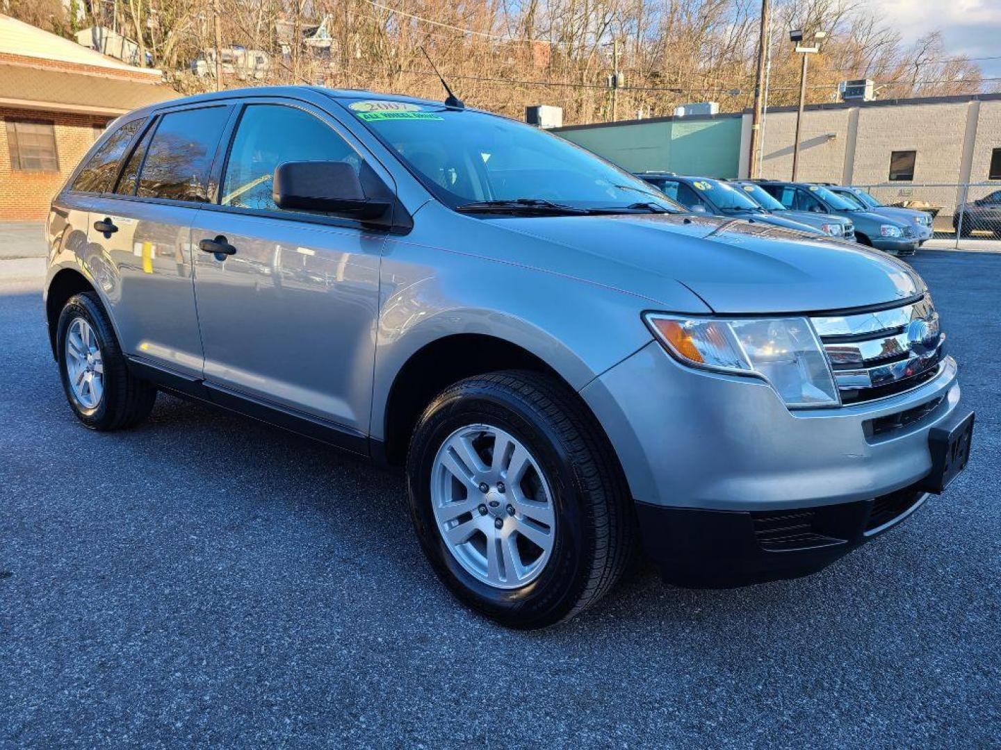2007 GRAY FORD EDGE SE (2FMDK46C67B) with an 3.5L engine, Automatic transmission, located at 117 North Cameron Street, Harrisburg, PA, 17101, (717) 963-8962, 40.267021, -76.875351 - WE FINANCE!!! Good Credit/ Bad Credit/ No Credit - ALL Trade-Ins Welcomed!!! ***Guaranteed Credit Approval*** APPLY ONLINE or CALL us TODAY ;) Internet Prices and Marketplace Prices are SPECIAL discounted ***CASH DEALS*** Retail Prices are higher. Please call us to discuss your cash and finan - Photo#6