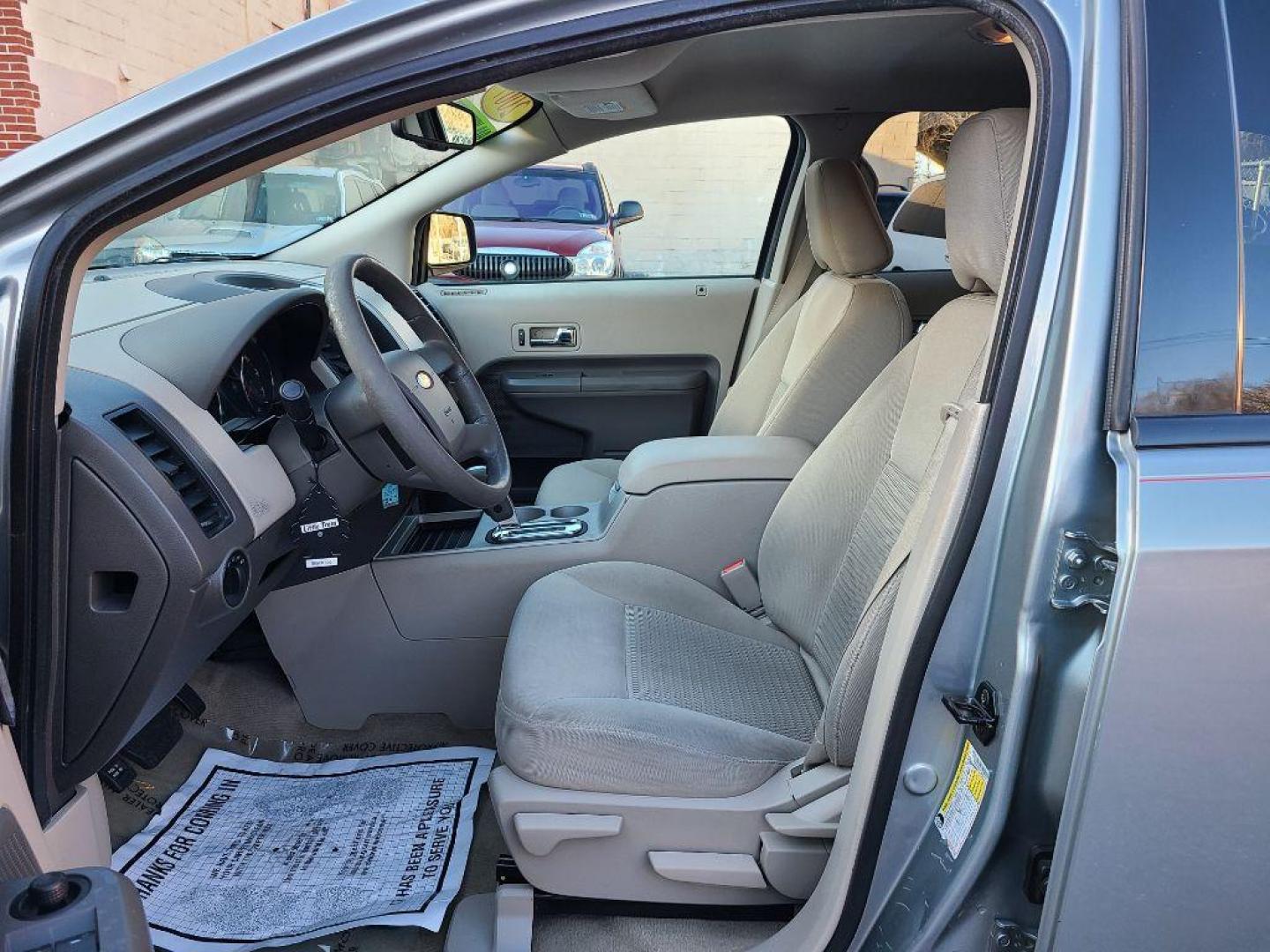2007 GRAY FORD EDGE SE (2FMDK46C67B) with an 3.5L engine, Automatic transmission, located at 117 North Cameron Street, Harrisburg, PA, 17101, (717) 963-8962, 40.267021, -76.875351 - WE FINANCE!!! Good Credit/ Bad Credit/ No Credit - ALL Trade-Ins Welcomed!!! ***Guaranteed Credit Approval*** APPLY ONLINE or CALL us TODAY ;) Internet Prices and Marketplace Prices are SPECIAL discounted ***CASH DEALS*** Retail Prices are higher. Please call us to discuss your cash and finan - Photo#8