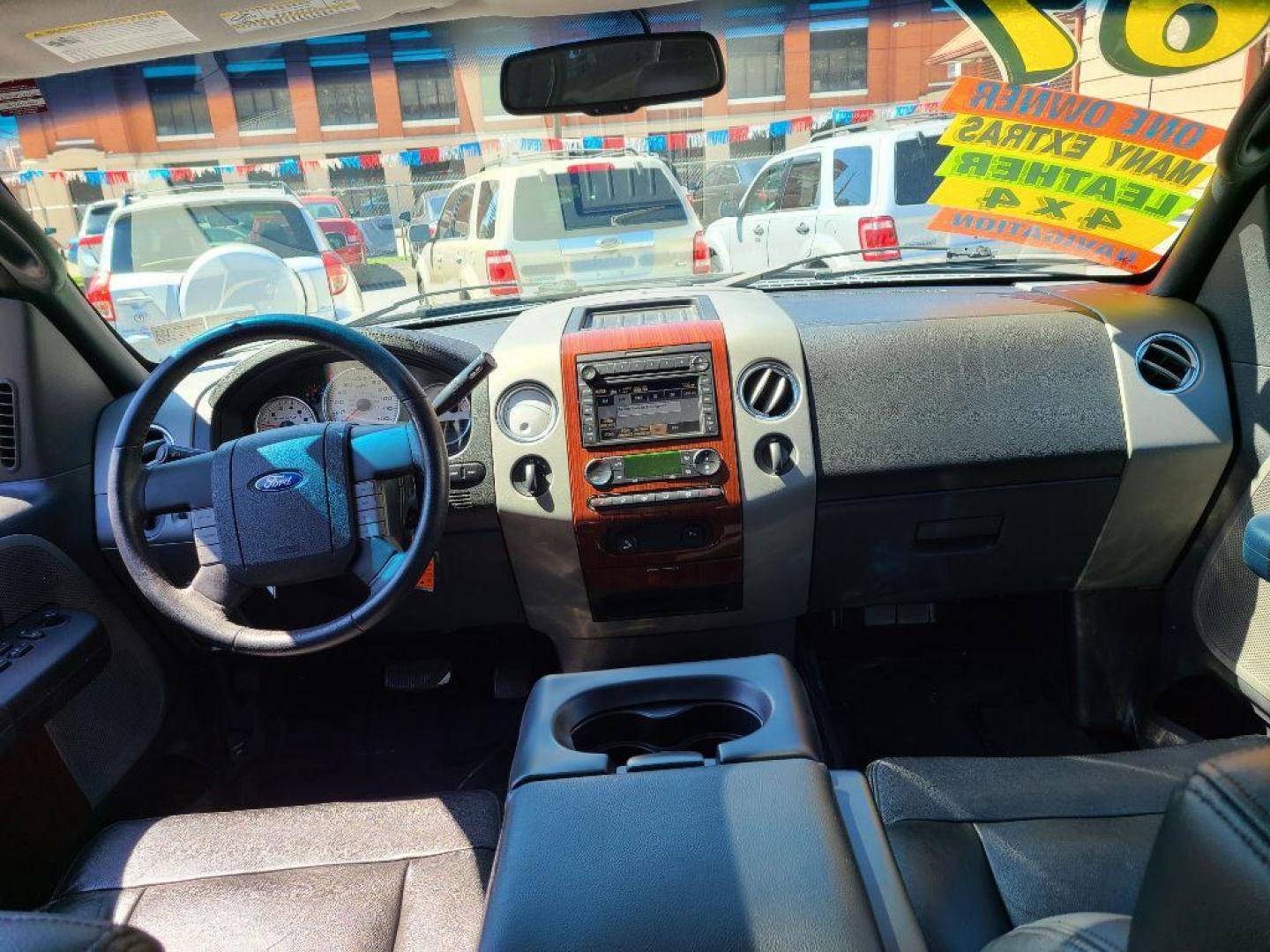 2007 BLACK FORD F150 LARIAT SUPERCREW (1FTPW14V97F) with an 5.4L engine, Automatic transmission, located at 117 North Cameron Street, Harrisburg, PA, 17101, (717) 963-8962, 40.267021, -76.875351 - WE FINANCE!!! Good Credit/ Bad Credit/ No Credit - ALL Trade-Ins Welcomed!!! ***Guaranteed Credit Approval*** APPLY ONLINE or CALL us TODAY ;) Internet Prices and Marketplace Prices are SPECIAL discounted ***CASH DEALS*** Retail Prices are higher. Please call us to discuss your cash and finan - Photo#12