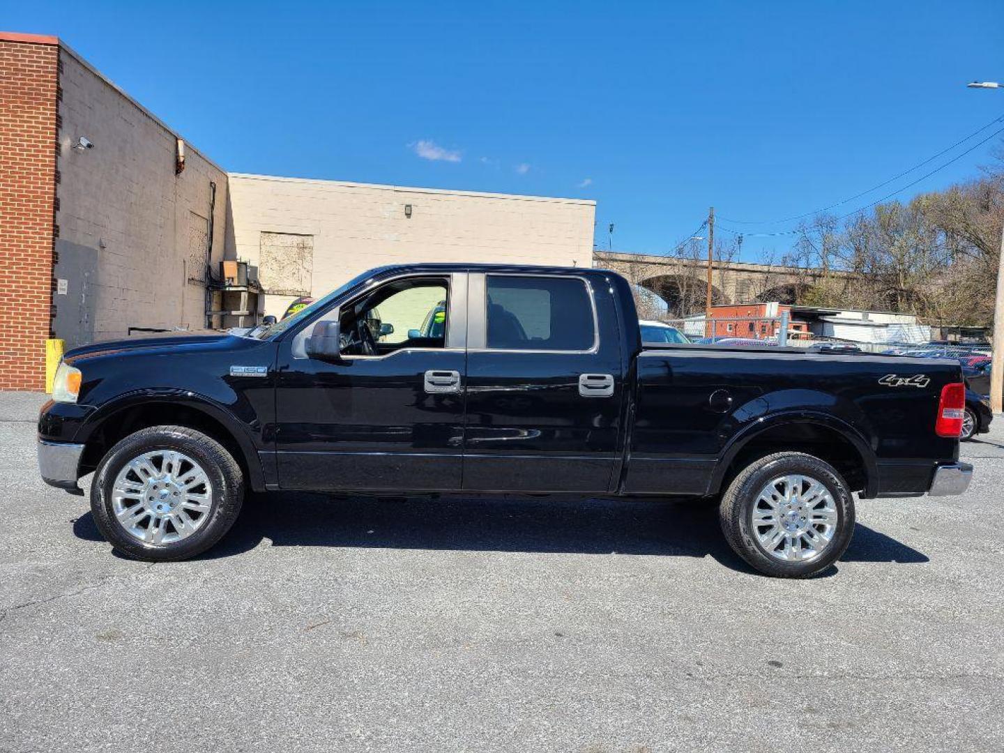 2007 BLACK FORD F150 LARIAT SUPERCREW (1FTPW14V97F) with an 5.4L engine, Automatic transmission, located at 117 North Cameron Street, Harrisburg, PA, 17101, (717) 963-8962, 40.267021, -76.875351 - WE FINANCE!!! Good Credit/ Bad Credit/ No Credit - ALL Trade-Ins Welcomed!!! ***Guaranteed Credit Approval*** APPLY ONLINE or CALL us TODAY ;) Internet Prices and Marketplace Prices are SPECIAL discounted ***CASH DEALS*** Retail Prices are higher. Please call us to discuss your cash and finan - Photo#1