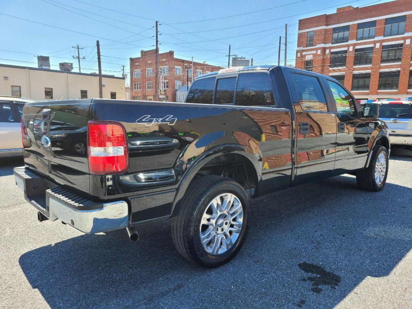 2007 BLACK FORD F150 LARIAT SUPERCREW (1FTPW14V97F) with an 5.4L engine, Automatic transmission, located at 117 North Cameron Street, Harrisburg, PA, 17101, (717) 963-8962, 40.267021, -76.875351 - WE FINANCE!!! Good Credit/ Bad Credit/ No Credit - ALL Trade-Ins Welcomed!!! ***Guaranteed Credit Approval*** APPLY ONLINE or CALL us TODAY ;) Internet Prices and Marketplace Prices are SPECIAL discounted ***CASH DEALS*** Retail Prices are higher. Please call us to discuss your cash and finan - Photo#4