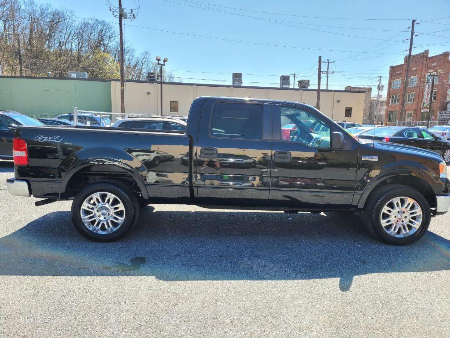 2007 BLACK FORD F150 LARIAT SUPERCREW (1FTPW14V97F) with an 5.4L engine, Automatic transmission, located at 117 North Cameron Street, Harrisburg, PA, 17101, (717) 963-8962, 40.267021, -76.875351 - WE FINANCE!!! Good Credit/ Bad Credit/ No Credit - ALL Trade-Ins Welcomed!!! ***Guaranteed Credit Approval*** APPLY ONLINE or CALL us TODAY ;) Internet Prices and Marketplace Prices are SPECIAL discounted ***CASH DEALS*** Retail Prices are higher. Please call us to discuss your cash and finan - Photo#5