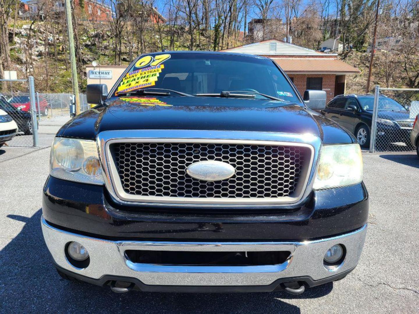 2007 BLACK FORD F150 LARIAT SUPERCREW (1FTPW14V97F) with an 5.4L engine, Automatic transmission, located at 117 North Cameron Street, Harrisburg, PA, 17101, (717) 963-8962, 40.267021, -76.875351 - WE FINANCE!!! Good Credit/ Bad Credit/ No Credit - ALL Trade-Ins Welcomed!!! ***Guaranteed Credit Approval*** APPLY ONLINE or CALL us TODAY ;) Internet Prices and Marketplace Prices are SPECIAL discounted ***CASH DEALS*** Retail Prices are higher. Please call us to discuss your cash and finan - Photo#7