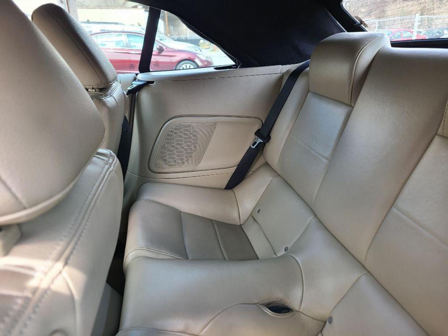 2007 BLUE FORD MUSTANG BASE (1ZVHT84N475) with an 4.0L engine, Automatic transmission, located at 117 North Cameron Street, Harrisburg, PA, 17101, (717) 963-8962, 40.267021, -76.875351 - WE FINANCE!!! Good Credit/ Bad Credit/ No Credit - ALL Trade-Ins Welcomed!!! ***Guaranteed Credit Approval*** APPLY ONLINE or CALL us TODAY ;) Internet Prices and Marketplace Prices are SPECIAL discounted ***CASH DEALS*** Retail Prices are higher. Please call us to discuss your cash and finan - Photo#9