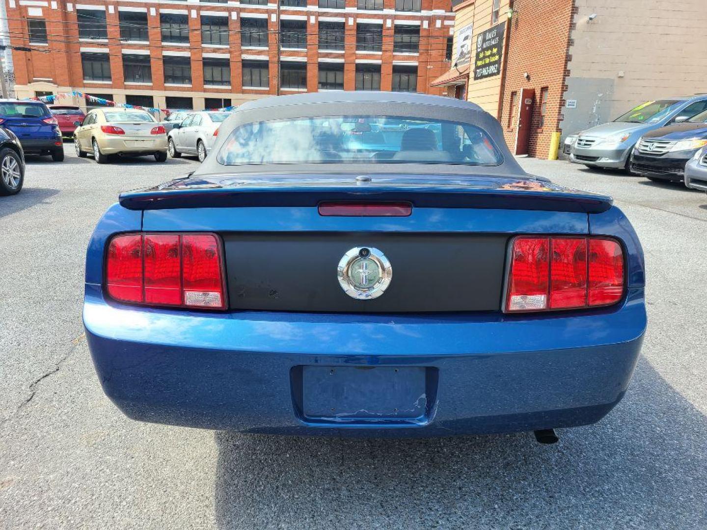 2007 BLUE FORD MUSTANG BASE (1ZVHT84N475) with an 4.0L engine, Automatic transmission, located at 117 North Cameron Street, Harrisburg, PA, 17101, (717) 963-8962, 40.267021, -76.875351 - WE FINANCE!!! Good Credit/ Bad Credit/ No Credit - ALL Trade-Ins Welcomed!!! ***Guaranteed Credit Approval*** APPLY ONLINE or CALL us TODAY ;) Internet Prices and Marketplace Prices are SPECIAL discounted ***CASH DEALS*** Retail Prices are higher. Please call us to discuss your cash and finan - Photo#3
