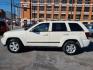 2007 WHITE JEEP GRAND CHEROKEE LAREDO (1J8GR48K37C) with an 3.7L engine, Automatic transmission, located at 117 North Cameron Street, Harrisburg, PA, 17101, (717) 963-8962, 40.267021, -76.875351 - WE FINANCE!!! Good Credit/ Bad Credit/ No Credit - ALL Trade-Ins Welcomed!!! ***Guaranteed Credit Approval*** APPLY ONLINE or CALL us TODAY ;) Internet Prices and Marketplace Prices are SPECIAL discounted ***CASH DEALS*** Retail Prices are higher. Please call us to discuss your cash and finan - Photo#17
