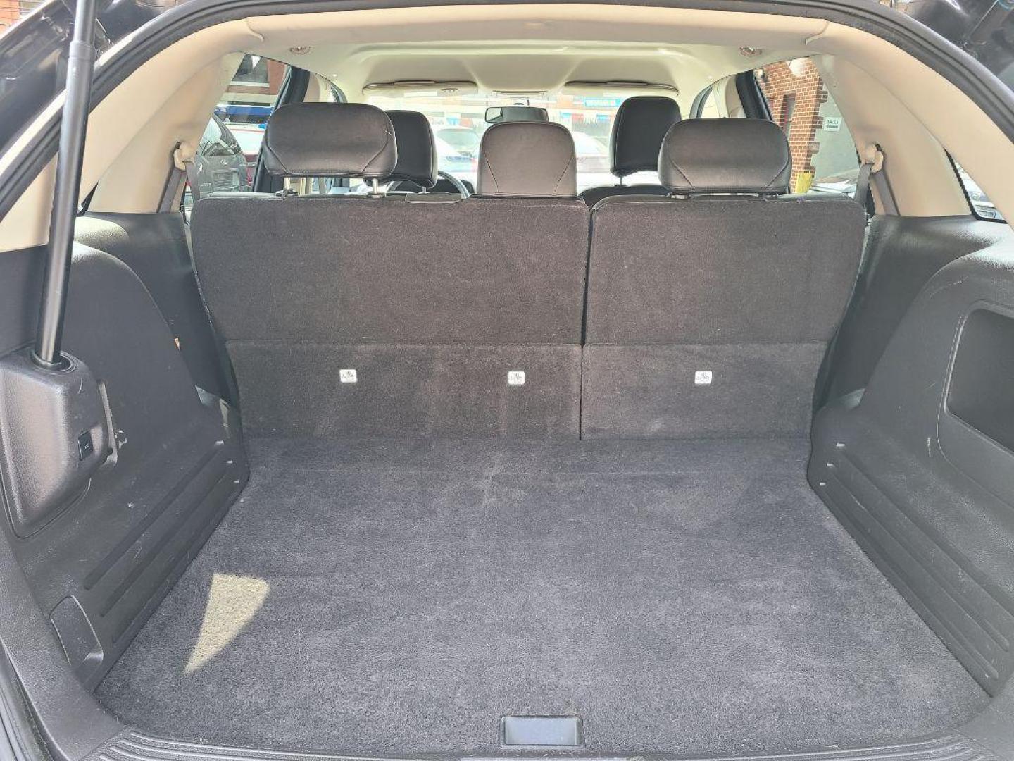 2007 GREY LINCOLN MKX AWD (2LMDU88C17B) with an 3.5L engine, Automatic transmission, located at 117 North Cameron Street, Harrisburg, PA, 17101, (717) 963-8962, 40.267021, -76.875351 - WE FINANCE!!! Good Credit/ Bad Credit/ No Credit - ALL Trade-Ins Welcomed!!! ***Guaranteed Credit Approval*** APPLY ONLINE or CALL us TODAY ;) Internet Prices and Marketplace Prices are SPECIAL discounted ***CASH DEALS*** Retail Prices are higher. Please call us to discuss your cash and finan - Photo#10