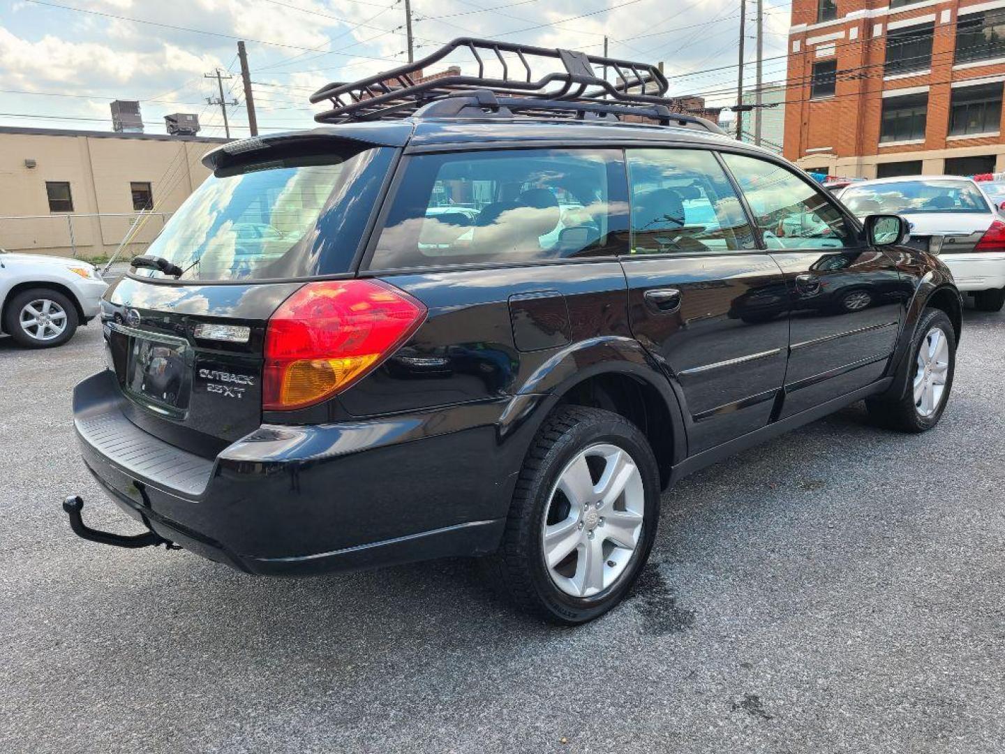 2007 BLACK SUBARU LEGACY OUTBACK (4S4BP63C676) with an 2.5L engine, 5-Speed Manual transmission, located at 117 North Cameron Street, Harrisburg, PA, 17101, (717) 963-8962, 40.267021, -76.875351 - Photo#4