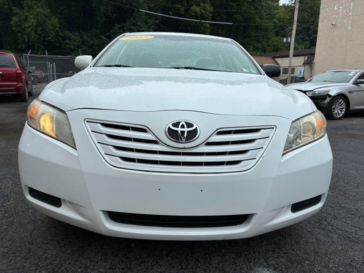 2007 WHITE TOYOTA CAMRY CE (4T1BE46K47U) with an 2.4L engine, Automatic transmission, located at 117 North Cameron Street, Harrisburg, PA, 17101, (717) 963-8962, 40.267021, -76.875351 - WE FINANCE!!! MOST vehicles are available for financing. Good Credit/ Challenged Credit/ No Credit - ALL Trade-Ins Welcomed!!! APPLY ONLINE or CALL us TODAY Please call us to discuss your cash and/or financing options. Thanks for checking our inventory! We're here to help.- Photo#7