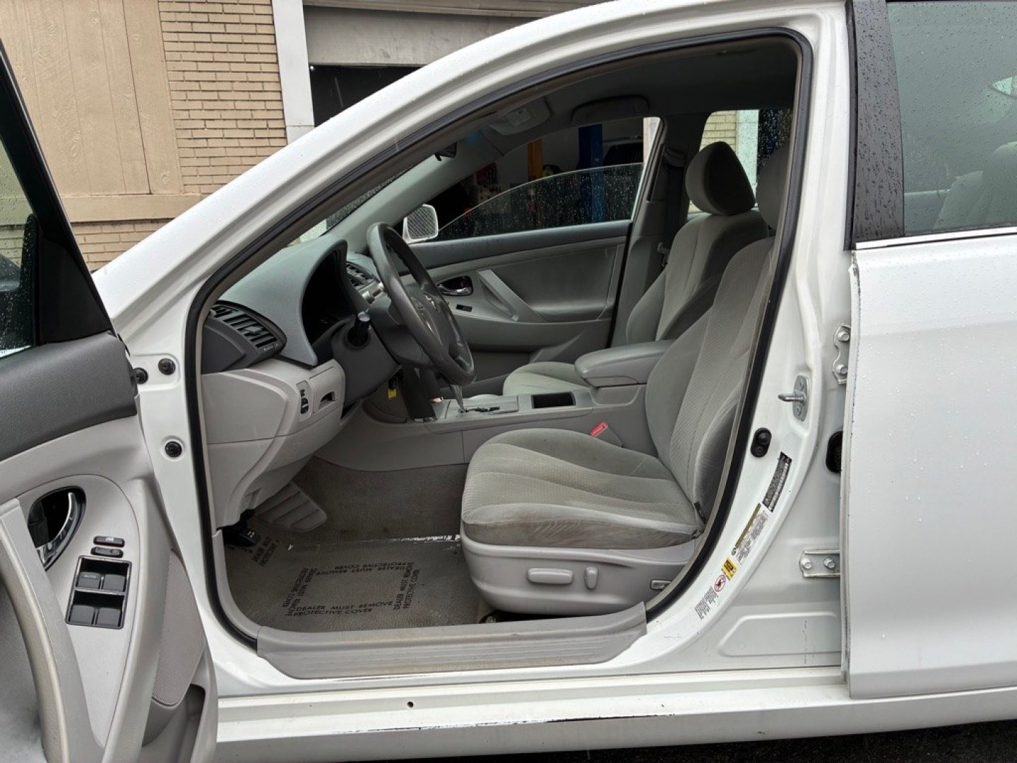 2007 WHITE TOYOTA CAMRY CE (4T1BE46K47U) with an 2.4L engine, Automatic transmission, located at 117 North Cameron Street, Harrisburg, PA, 17101, (717) 963-8962, 40.267021, -76.875351 - WE FINANCE!!! MOST vehicles are available for financing. Good Credit/ Challenged Credit/ No Credit - ALL Trade-Ins Welcomed!!! APPLY ONLINE or CALL us TODAY Please call us to discuss your cash and/or financing options. Thanks for checking our inventory! We're here to help.- Photo#13