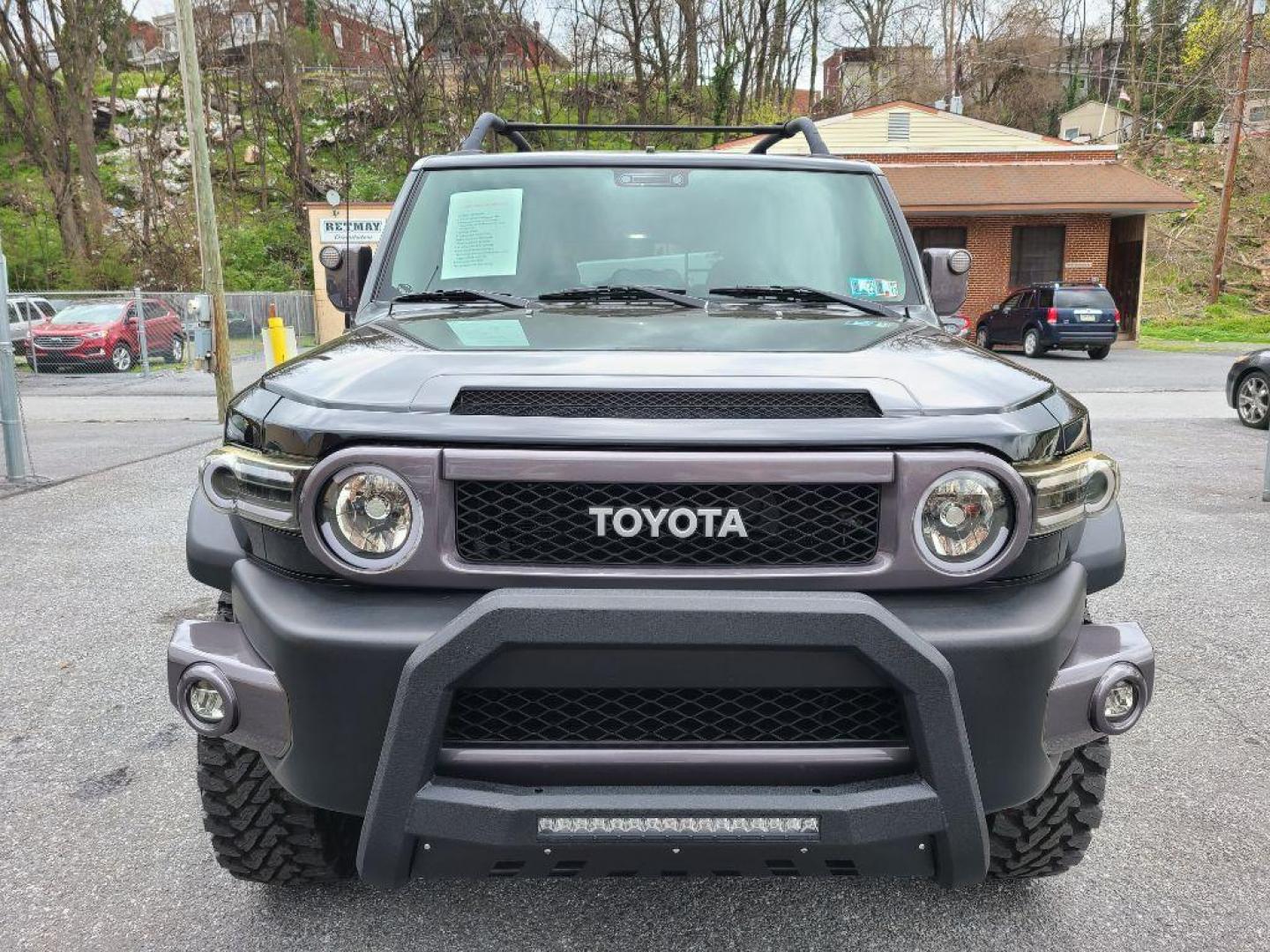 2007 BLACK TOYOTA FJ CRUISER UTILITY (JTEBU11F270) with an 4.0L engine, Automatic transmission, located at 117 North Cameron Street, Harrisburg, PA, 17101, (717) 963-8962, 40.267021, -76.875351 - Photo#7