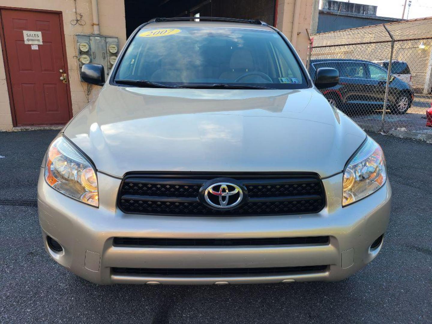 2007 BEIGE TOYOTA RAV4 4DR (JTMZD33V375) with an 2.4L engine, Automatic transmission, located at 117 North Cameron Street, Harrisburg, PA, 17101, (717) 963-8962, 40.267021, -76.875351 - WE FINANCE!!! Good Credit/ Bad Credit/ No Credit - ALL Trade-Ins Welcomed!!! ***Guaranteed Credit Approval*** APPLY ONLINE or CALL us TODAY ;) Please call us to discuss your cash and financing options. - Photo#7