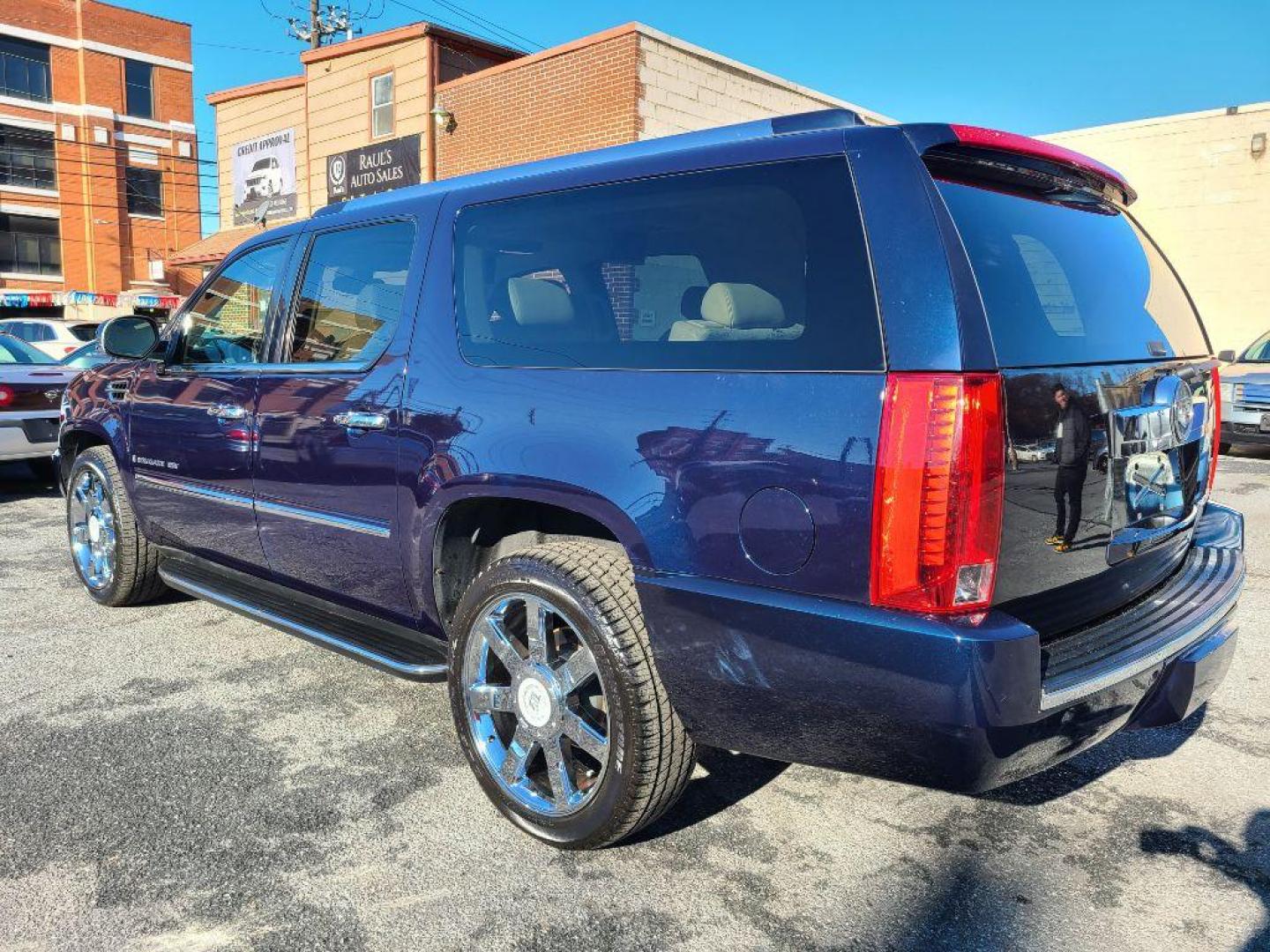 2008 BLUE CADILLAC ESCALADE ESV (1GYFK66848R) with an 6.2L engine, Automatic transmission, located at 117 North Cameron Street, Harrisburg, PA, 17101, (717) 963-8962, 40.267021, -76.875351 - WE FINANCE!!! Good Credit/ Bad Credit/ No Credit - ALL Trade-Ins Welcomed!!! ***Guaranteed Credit Approval*** APPLY ONLINE or CALL us TODAY ;) Internet Prices and Marketplace Prices are SPECIAL discounted ***CASH DEALS*** Retail Prices are higher. Please call us to discuss your cash and finan - Photo#2