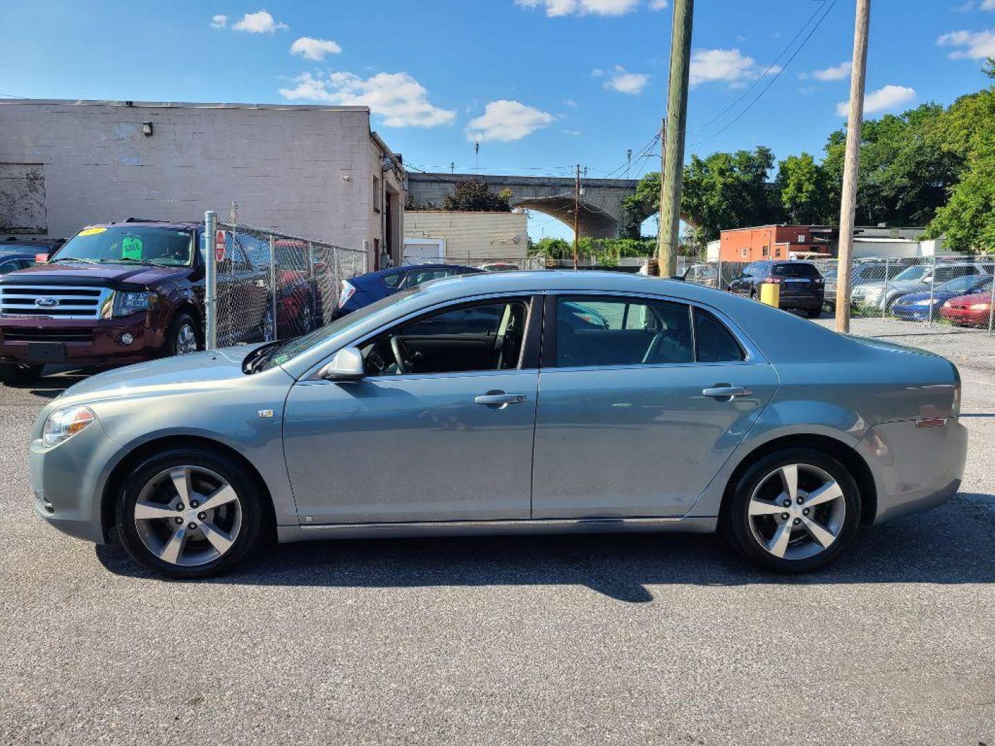 2008 GRAY CHEVROLET MALIBU 2LT (1G1ZJ57B684) with an 2.4L engine, Automatic transmission, located at 117 North Cameron Street, Harrisburg, PA, 17101, (717) 963-8962, 40.267021, -76.875351 - Photo#1