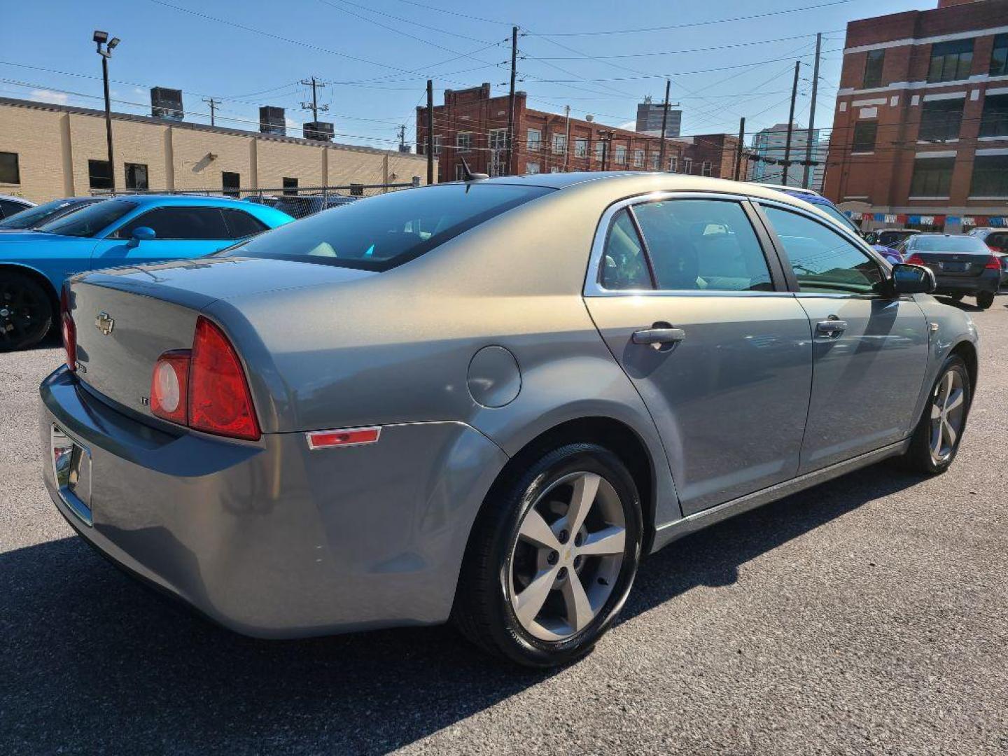 2008 GRAY CHEVROLET MALIBU 2LT (1G1ZJ57B684) with an 2.4L engine, Automatic transmission, located at 117 North Cameron Street, Harrisburg, PA, 17101, (717) 963-8962, 40.267021, -76.875351 - Photo#4