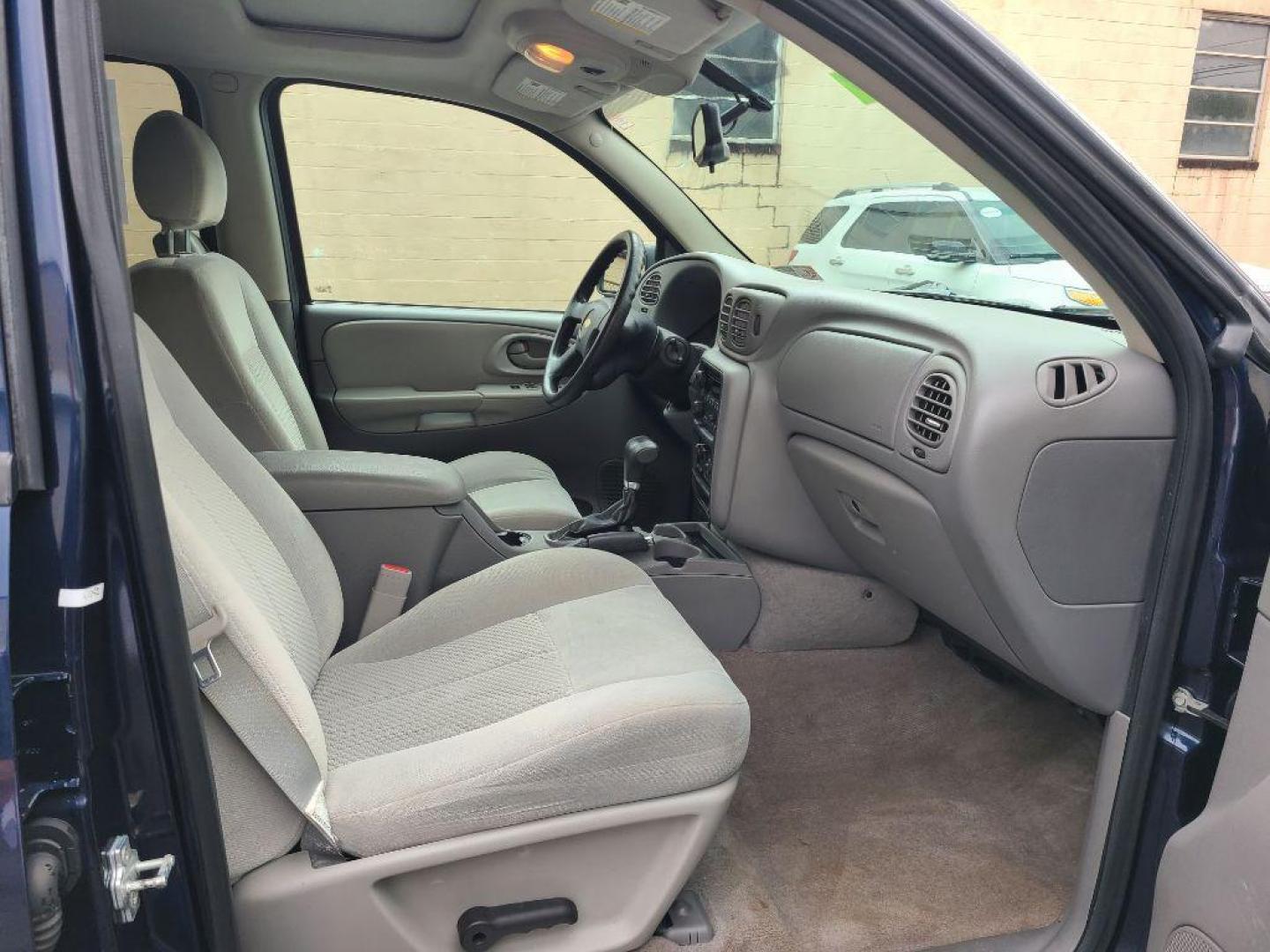 2008 BLUE CHEVROLET TRAILBLAZER LS (1GNDT13S782) with an 4.2L engine, Automatic transmission, located at 117 North Cameron Street, Harrisburg, PA, 17101, (717) 963-8962, 40.267021, -76.875351 - WE FINANCE!!! Good Credit/ Bad Credit/ No Credit - ALL Trade-Ins Welcomed!!! ***Guaranteed Credit Approval*** APPLY ONLINE or CALL us TODAY ;) Internet Prices and Marketplace Prices are SPECIAL discounted ***CASH DEALS*** Retail Prices are higher. Please call us to discuss your cash and finan - Photo#10