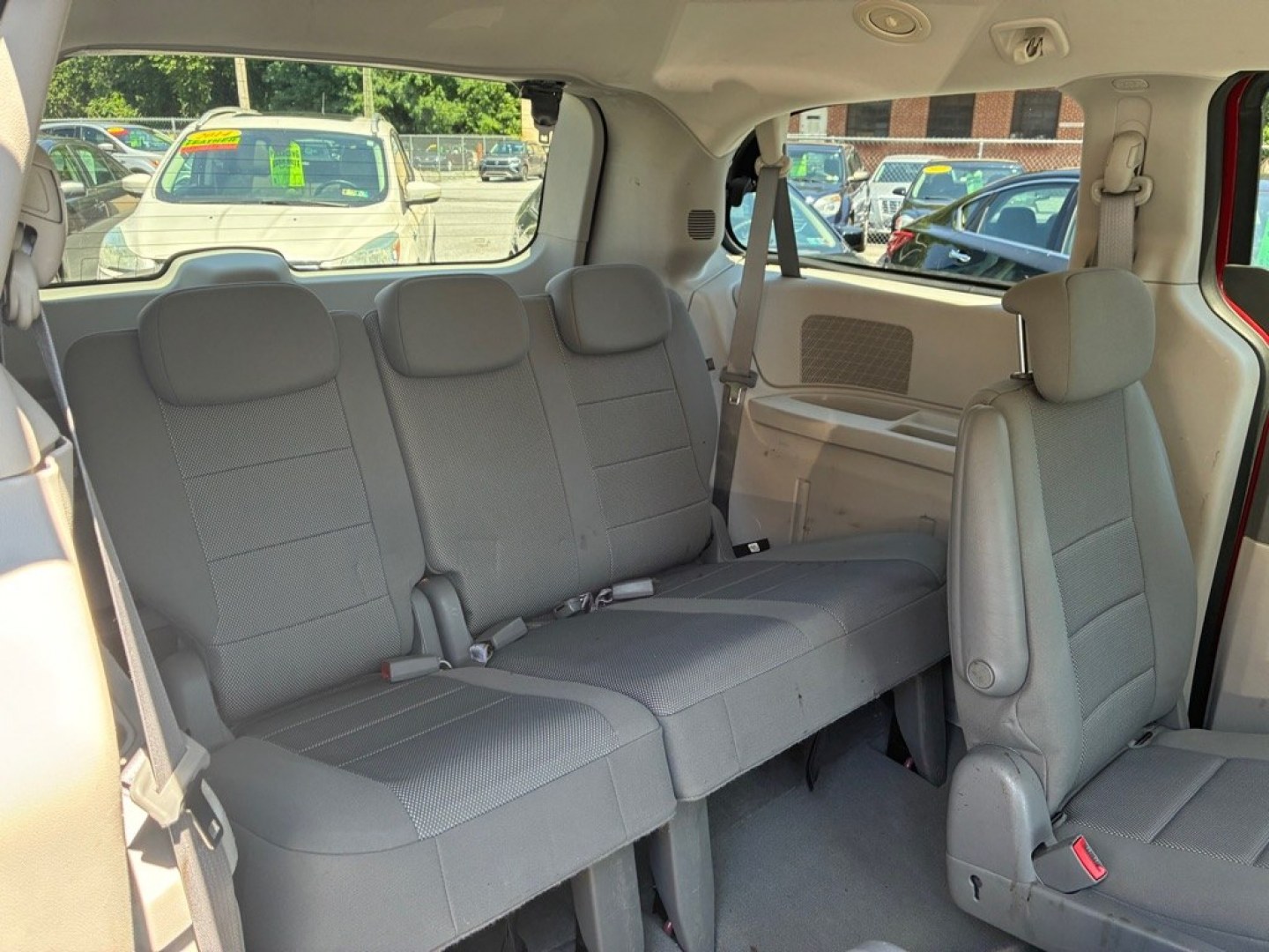 2008 RED DODGE GRAND CARAVAN SE (1D8HN44HX8B) with an 3.3L engine, Automatic transmission, located at 117 North Cameron Street, Harrisburg, PA, 17101, (717) 963-8962, 40.267021, -76.875351 - WE FINANCE!!! MOST vehicles are available for financing. Good Credit/ Challenged Credit/ No Credit - ALL Trade-Ins Welcomed!!! APPLY ONLINE or CALL us TODAY Please call us to discuss your cash and/or financing options. Thanks for checking our inventory! We're here to help.- Photo#11