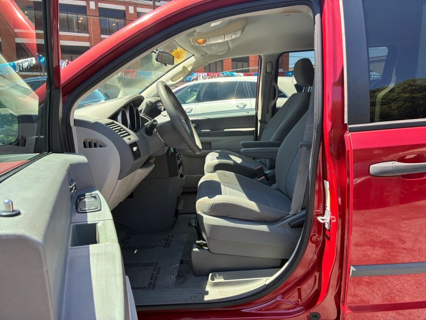 2008 RED DODGE GRAND CARAVAN SE (1D8HN44HX8B) with an 3.3L engine, Automatic transmission, located at 117 North Cameron Street, Harrisburg, PA, 17101, (717) 963-8962, 40.267021, -76.875351 - WE FINANCE!!! MOST vehicles are available for financing. Good Credit/ Challenged Credit/ No Credit - ALL Trade-Ins Welcomed!!! APPLY ONLINE or CALL us TODAY Please call us to discuss your cash and/or financing options. Thanks for checking our inventory! We're here to help.- Photo#15