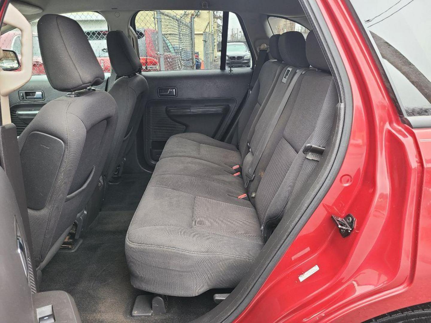 2008 RED FORD EDGE SEL (2FMDK48C08B) with an 3.5L engine, Automatic transmission, located at 117 North Cameron Street, Harrisburg, PA, 17101, (717) 963-8962, 40.267021, -76.875351 - WE FINANCE!!! Good Credit/ Bad Credit/ No Credit - ALL Trade-Ins Welcomed!!! ***Guaranteed Credit Approval*** APPLY ONLINE or CALL us TODAY ;) Internet Prices and Marketplace Prices are SPECIAL discounted ***CASH DEALS*** Retail Prices are higher. Please call us to discuss your cash and finan - Photo#12